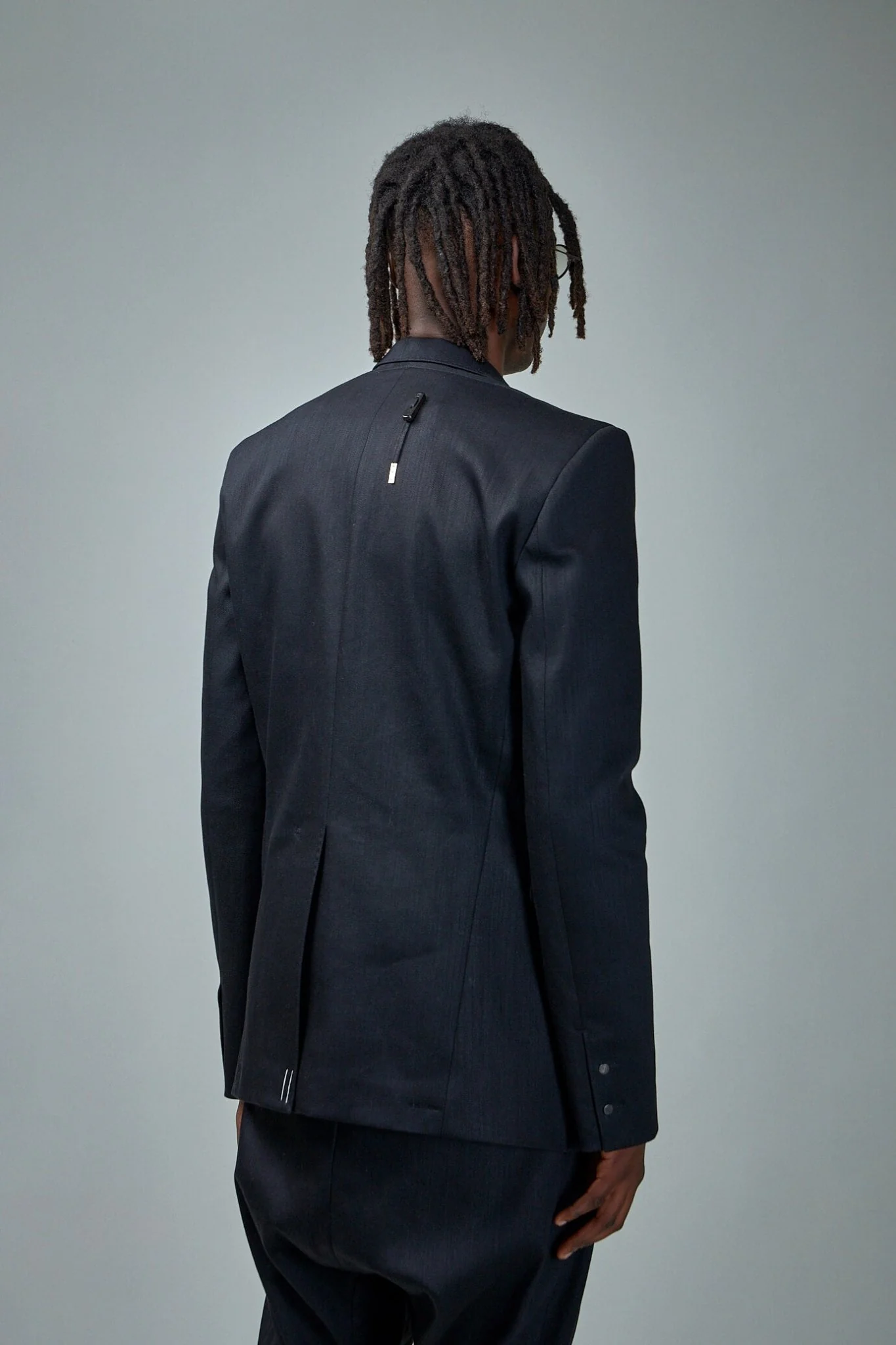 SUIT3 - Image 3