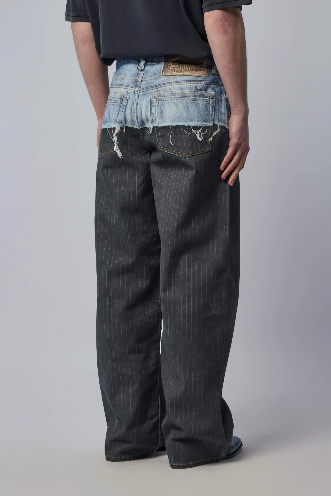 Trompe-l'œil Jeans - Image 6