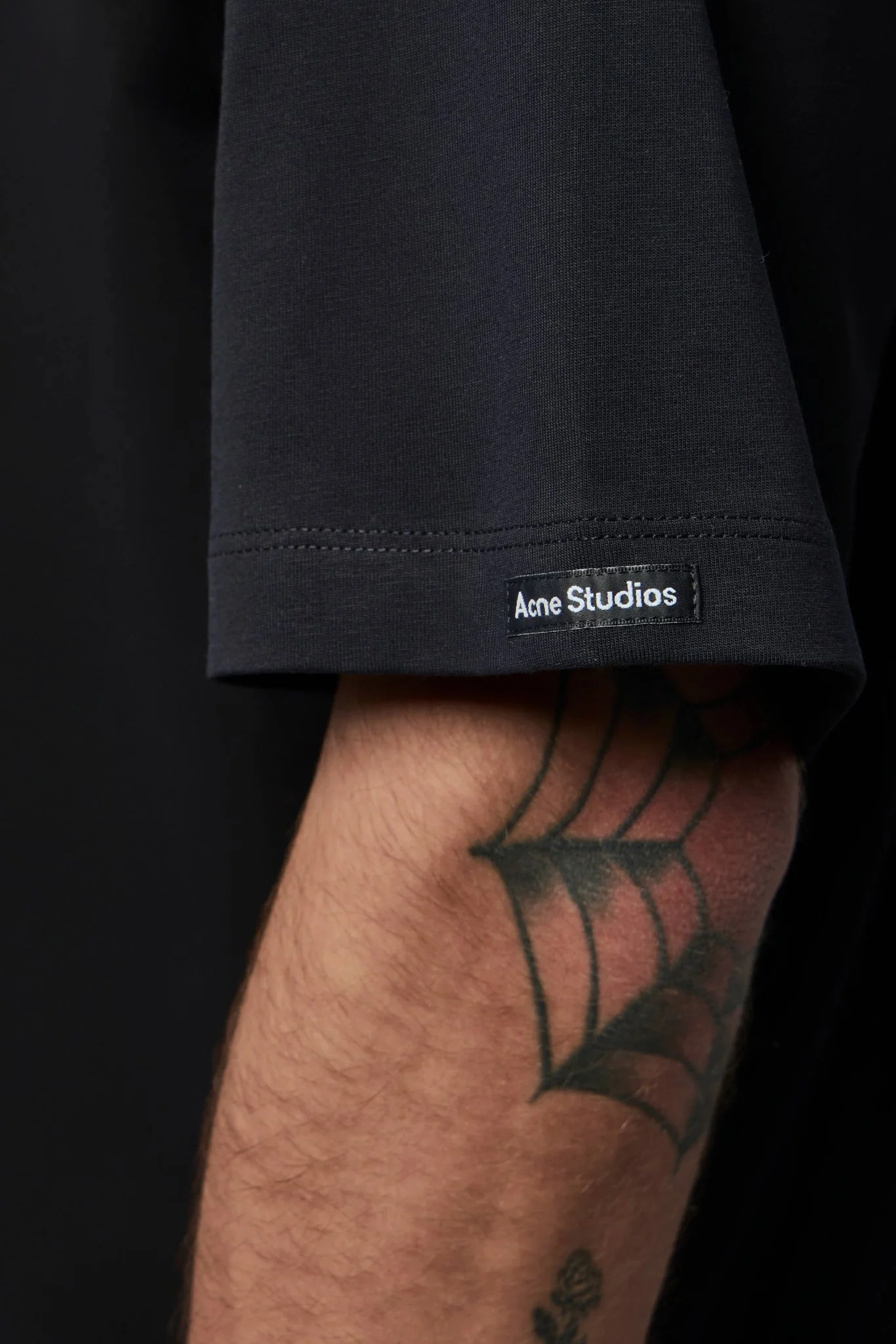 Satin Logo T-shirt - Relaxed - Image 4