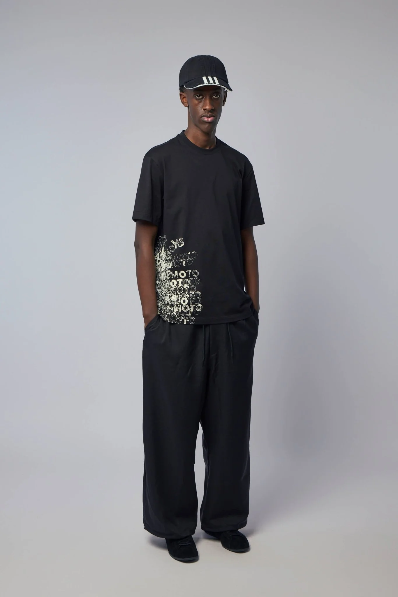 Gfx Short Sleeve Tee - Image 6