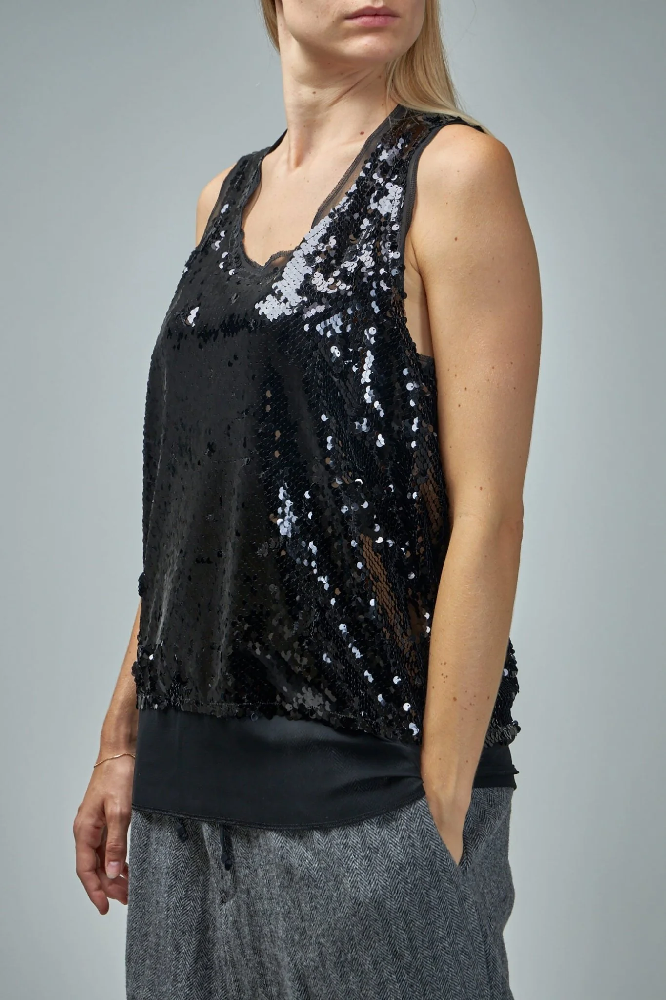 Sequined Sleeveless Blouse - Image 3