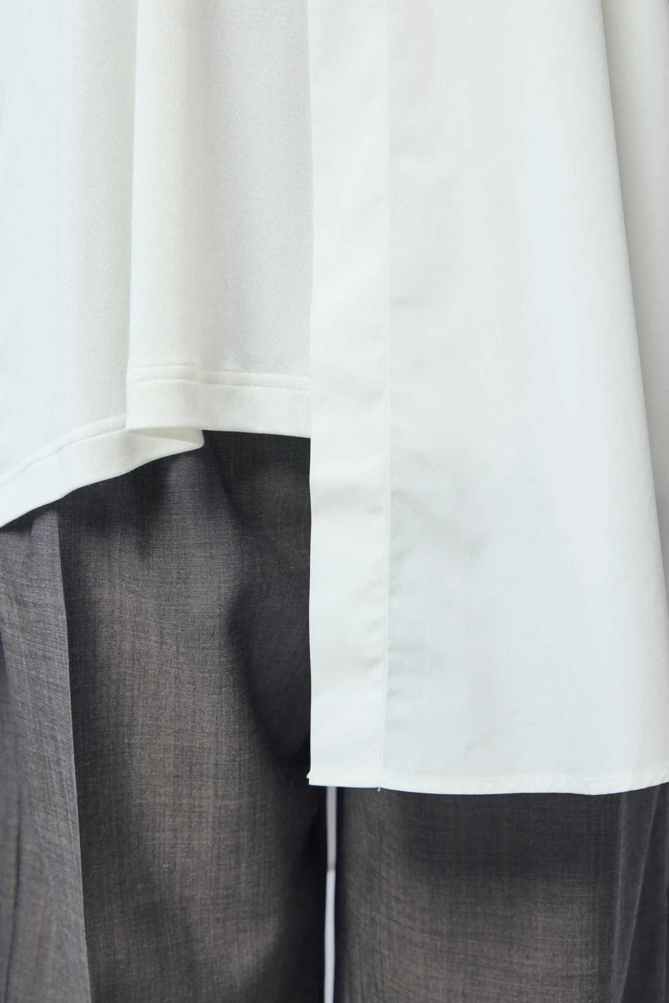 Half Poplin Cotton Silk Jersey Top - Image 4