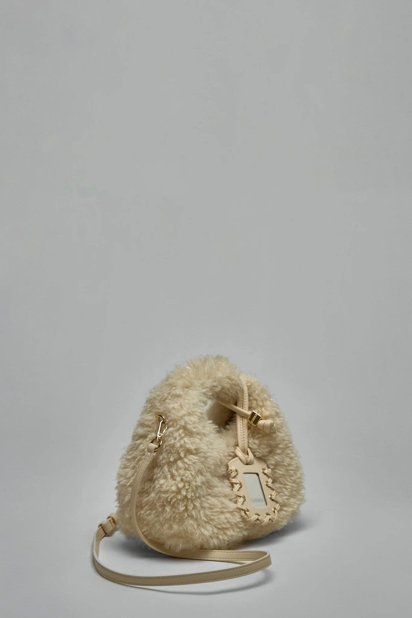 Hobo Mini Alternative Fur - Image 2