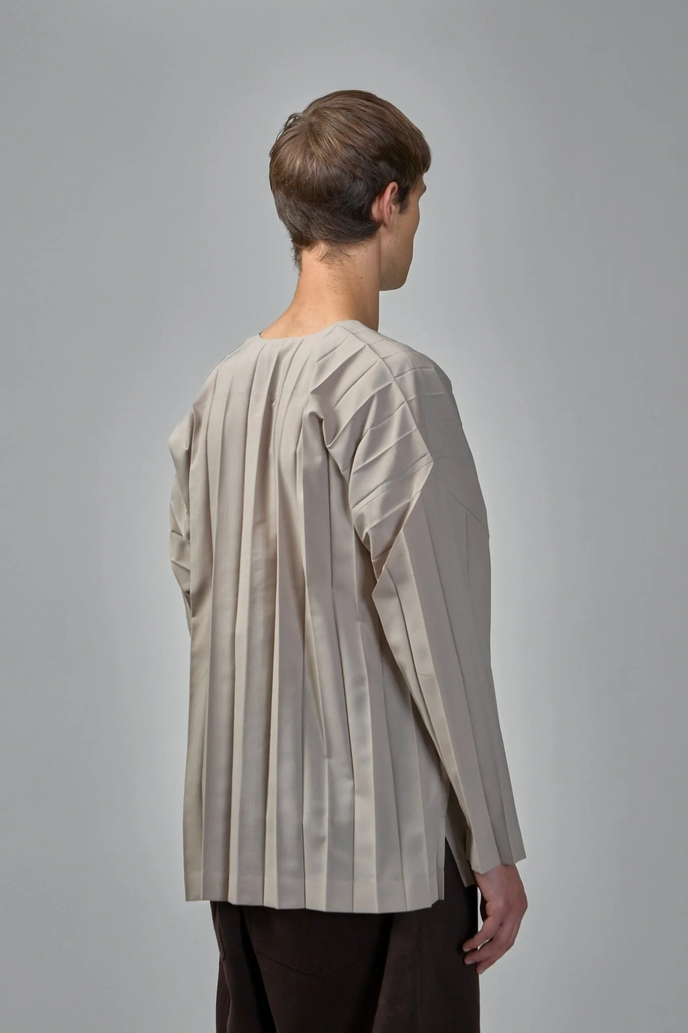 Edge Pleated Shirt - Image 4