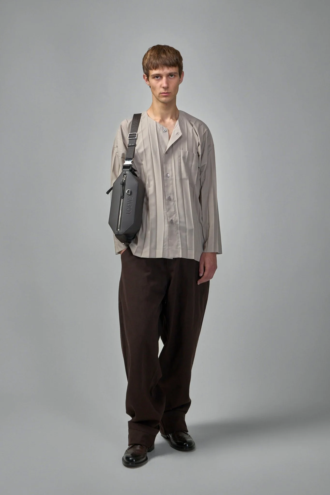 Edge Pleated Shirt - Image 5