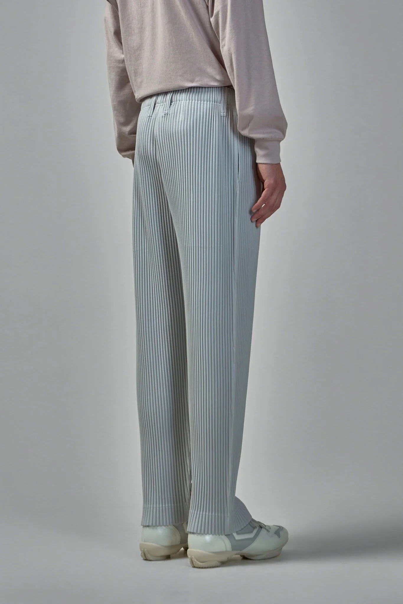 Basic Pleats Pants - Image 3