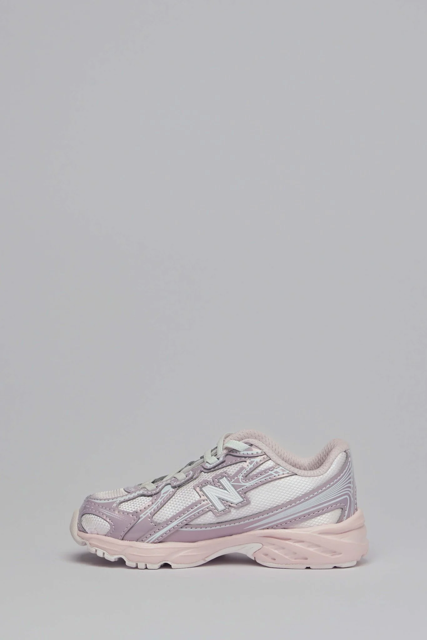 Kids Pink and White Low Top Sneakers - Image 3