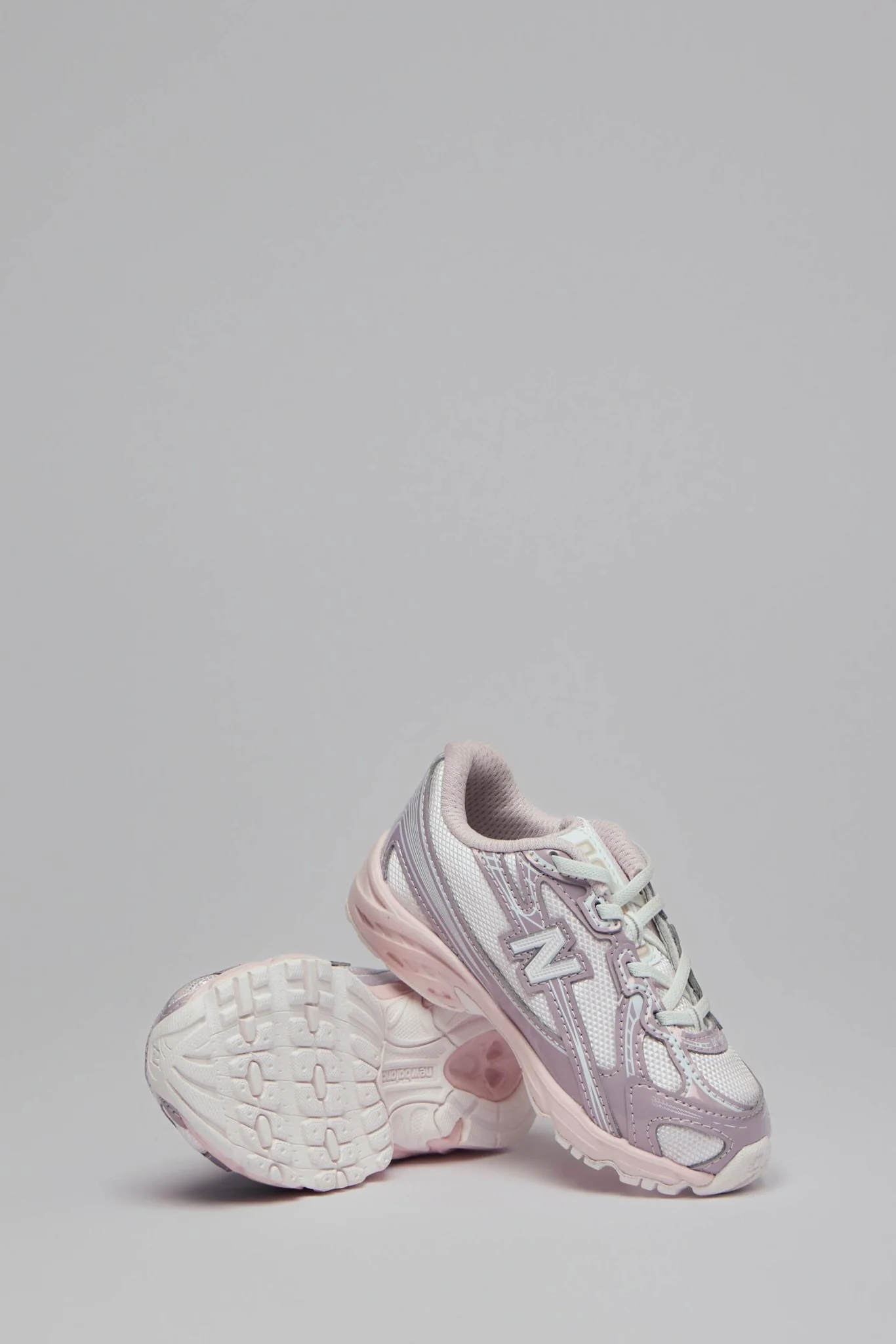 Kids Pink and White Low Top Sneakers - Image 5