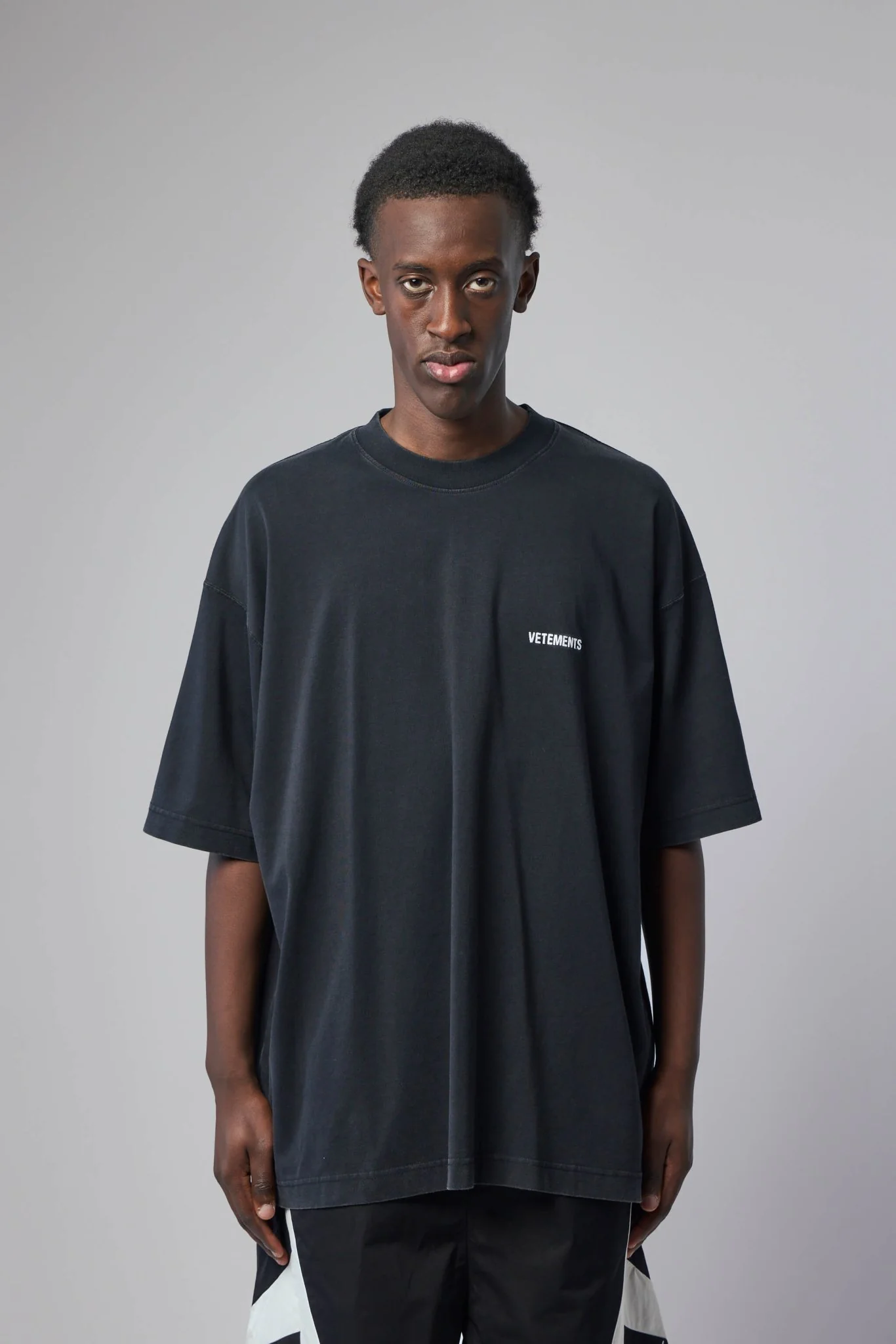 Iconic Logo T-shirt - Image 2