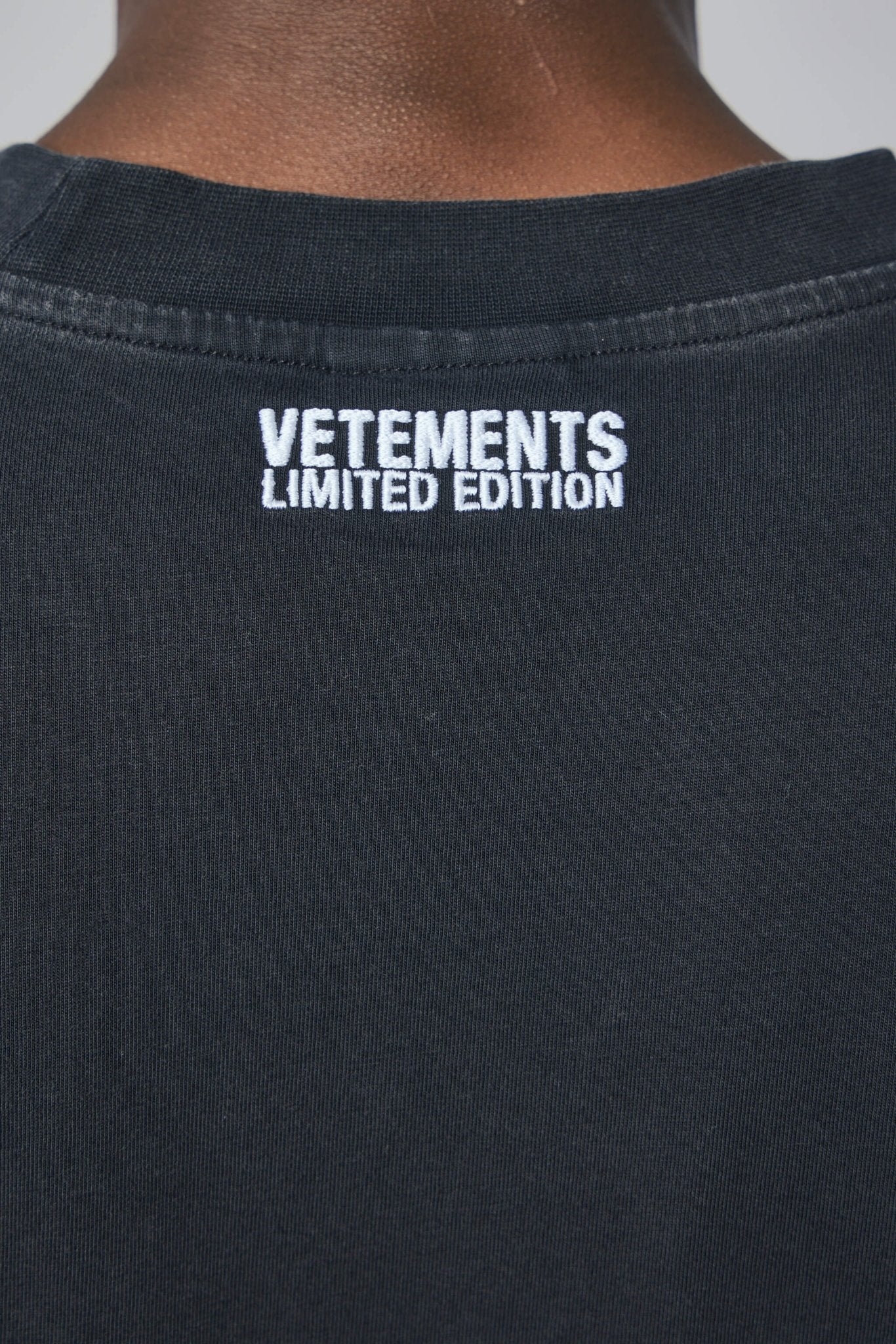Iconic Logo T-shirt - Image 6