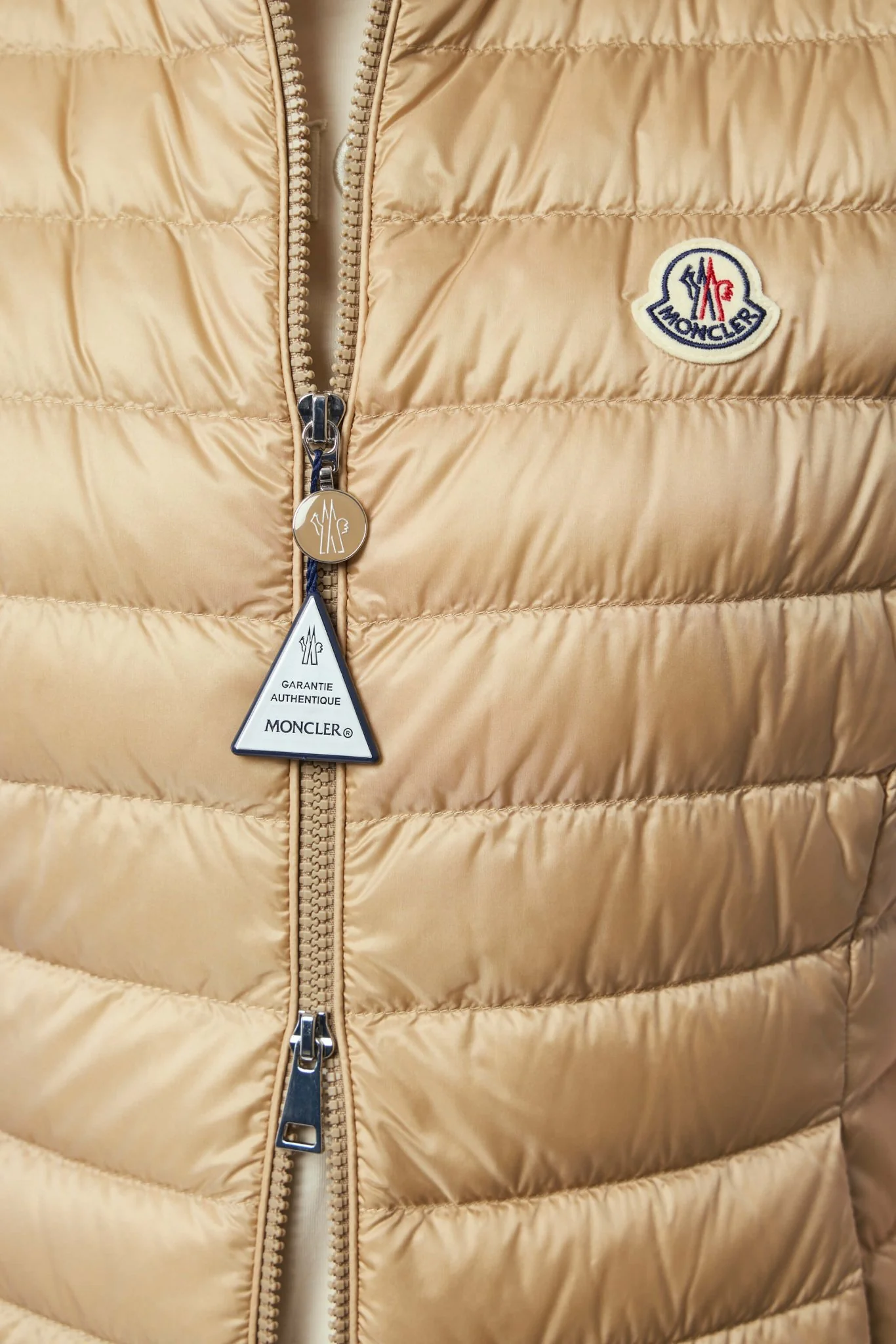 Igens Down Gilet - Image 4