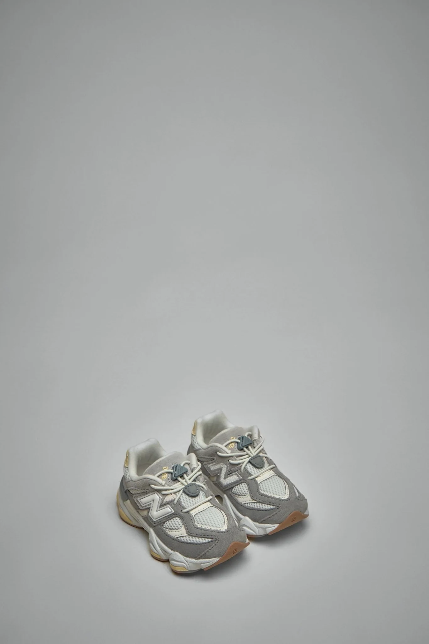 9060 - Image 2