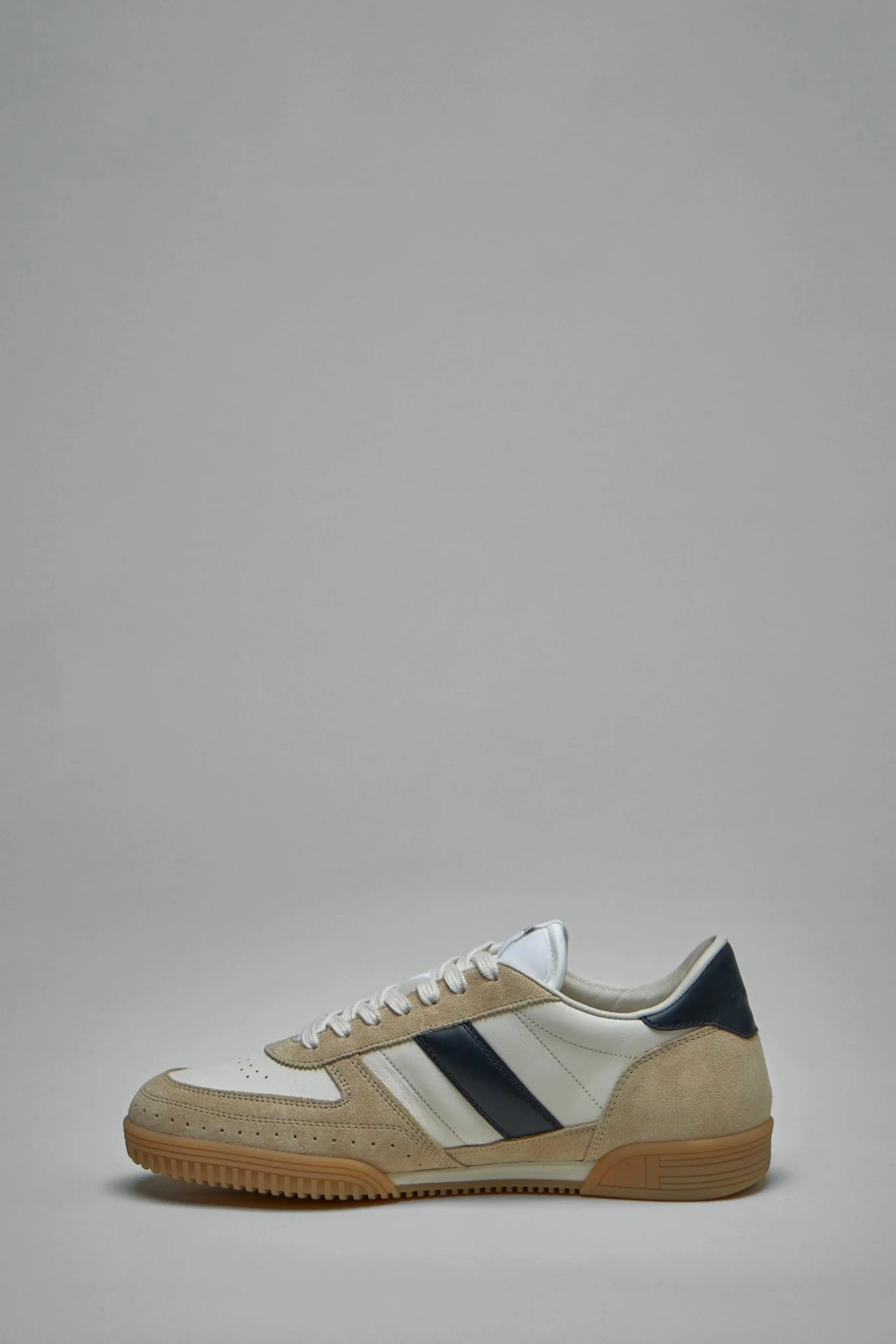 Terence Low Top Sneaker - Image 3