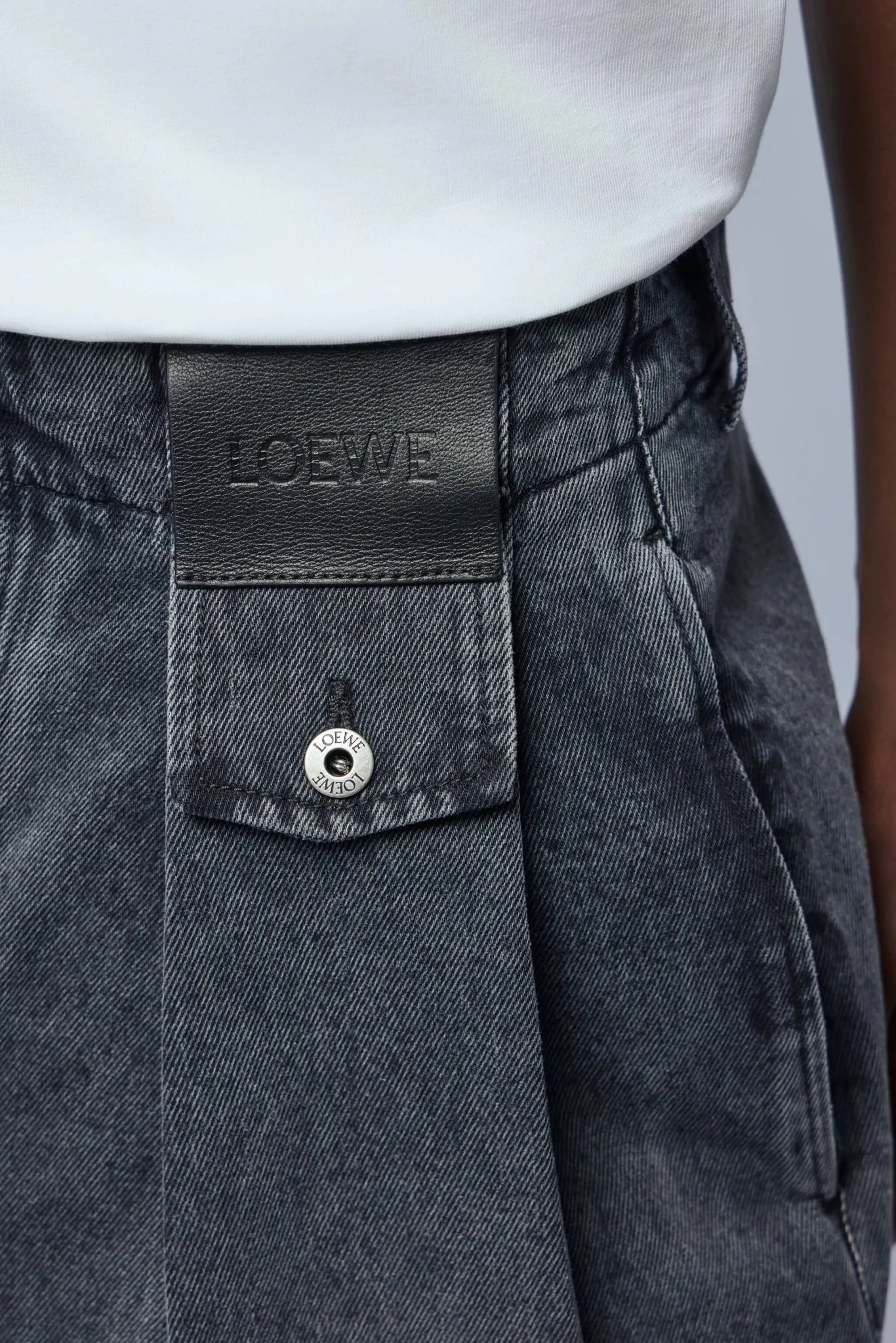 Wide-Leg Jeans - Image 4