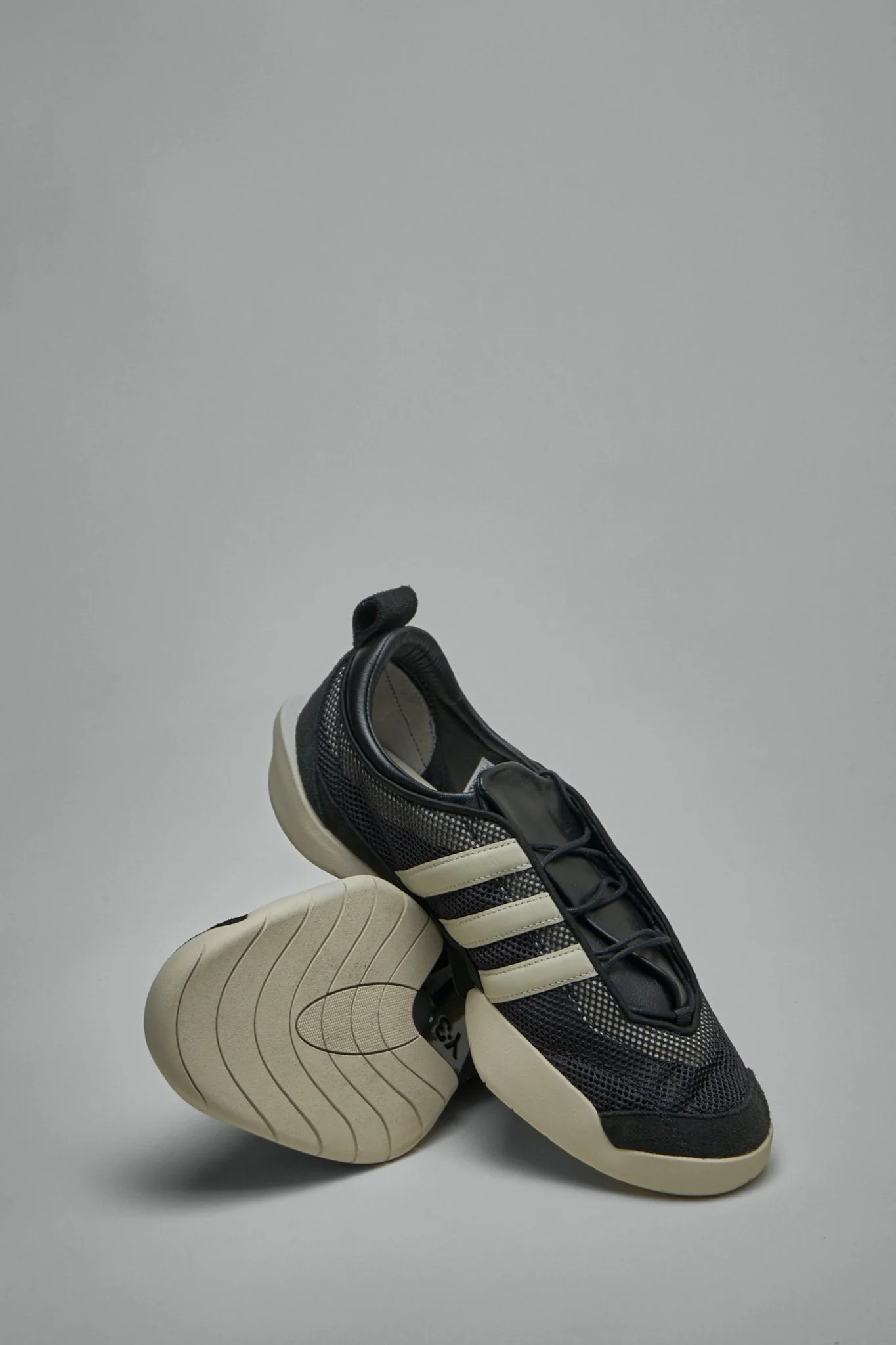 Regu Low Top Sneakers - Image 5