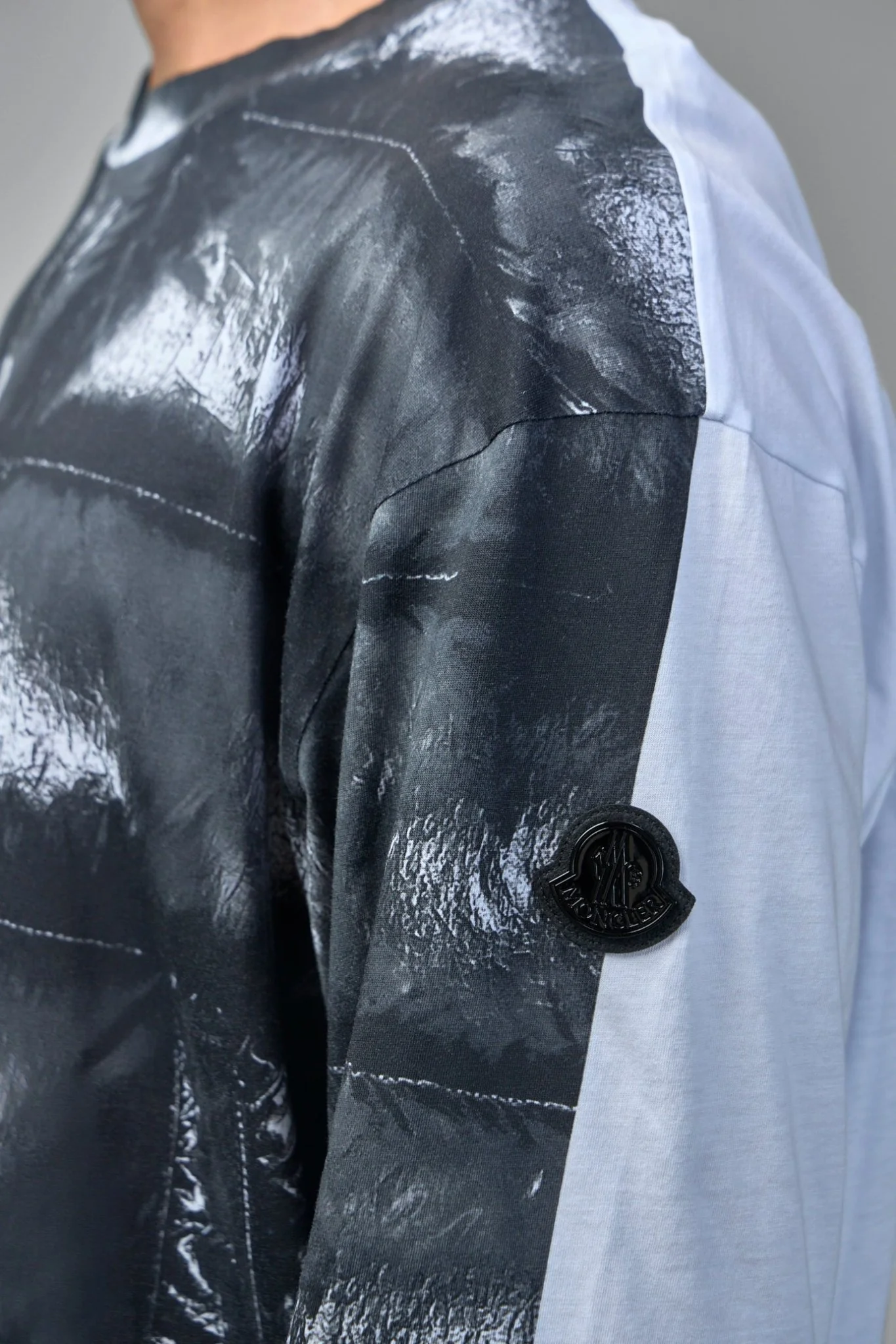 Long Sleeve T-shirt - Image 6