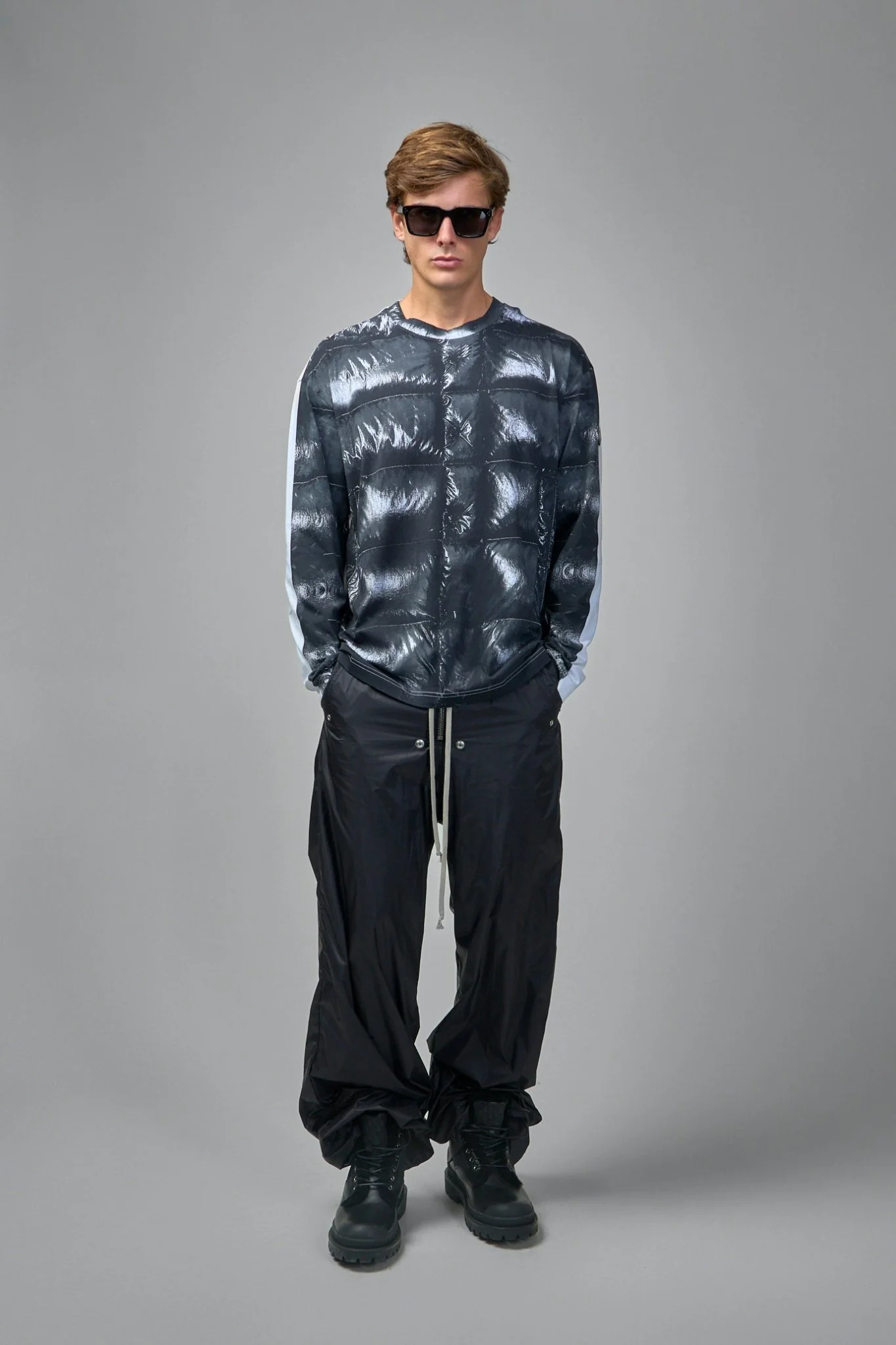 Long Sleeve T-shirt - Image 7