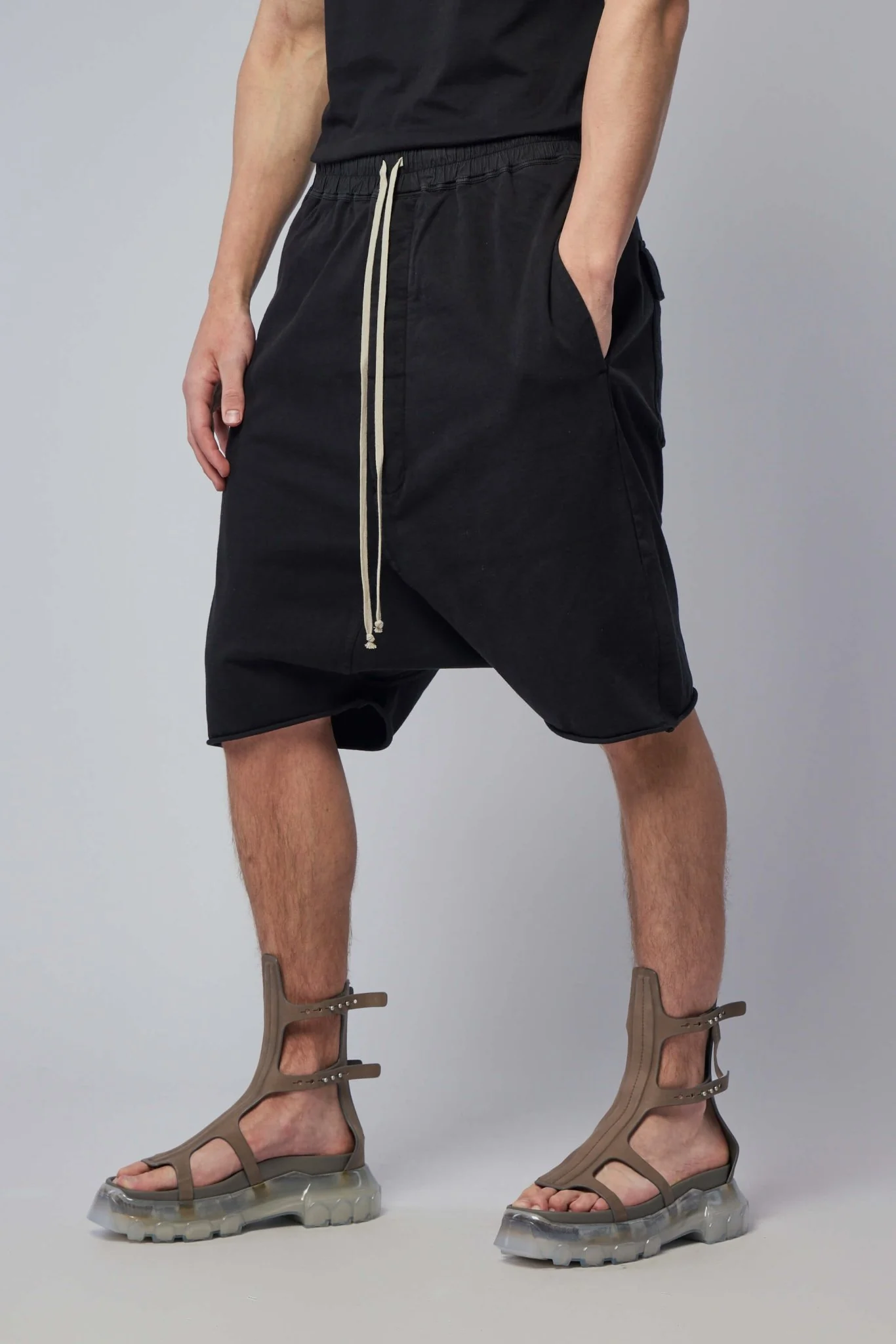 Drawstring Pods Knit Shorts - Image 2