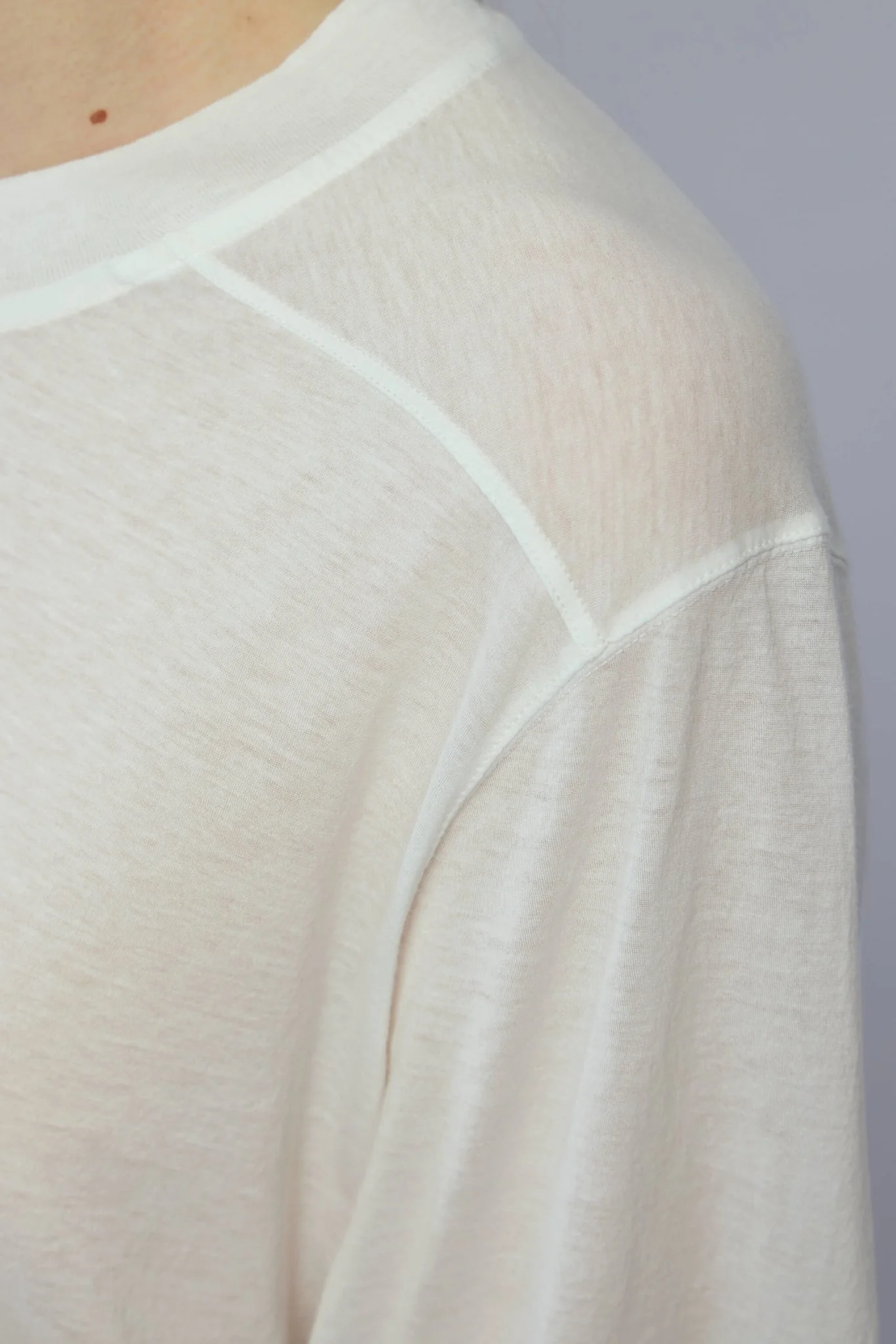 Knit T-shirt/walrus T - Image 4