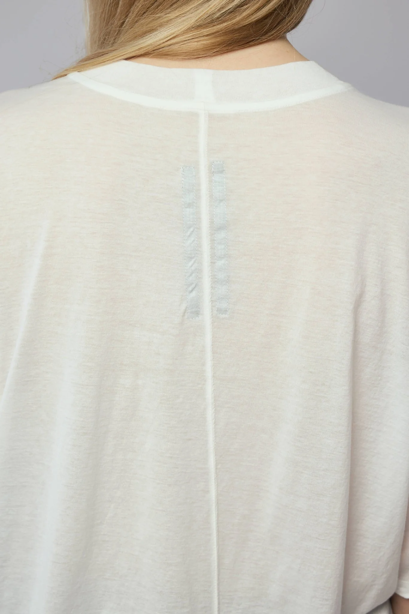 Knit T-shirt/walrus T - Image 6