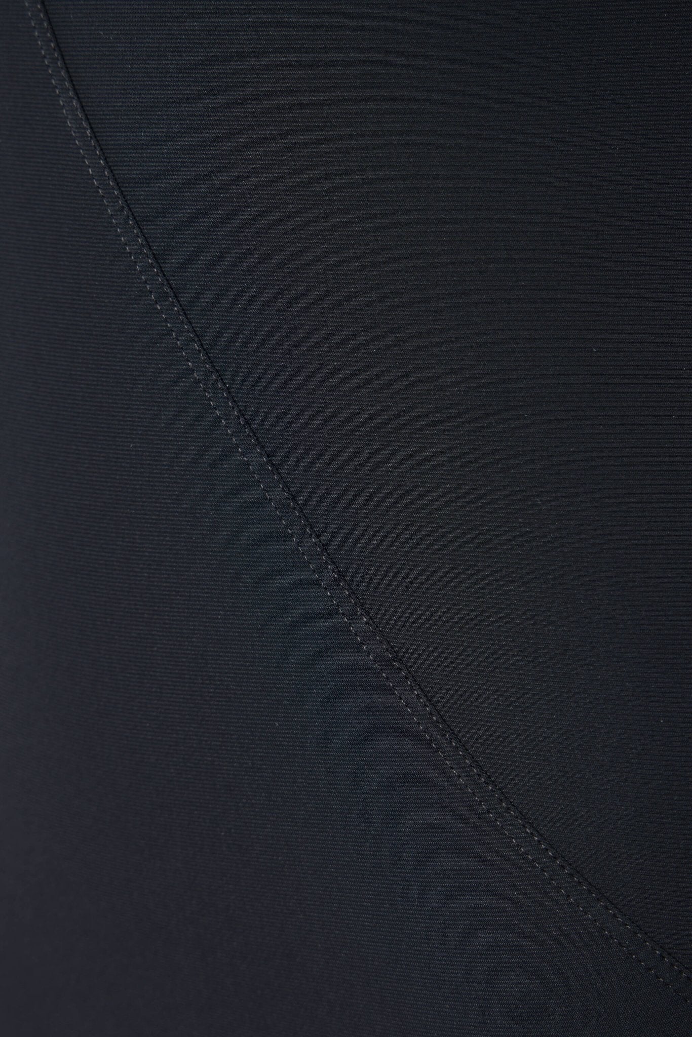 Deep V Bather - Image 5