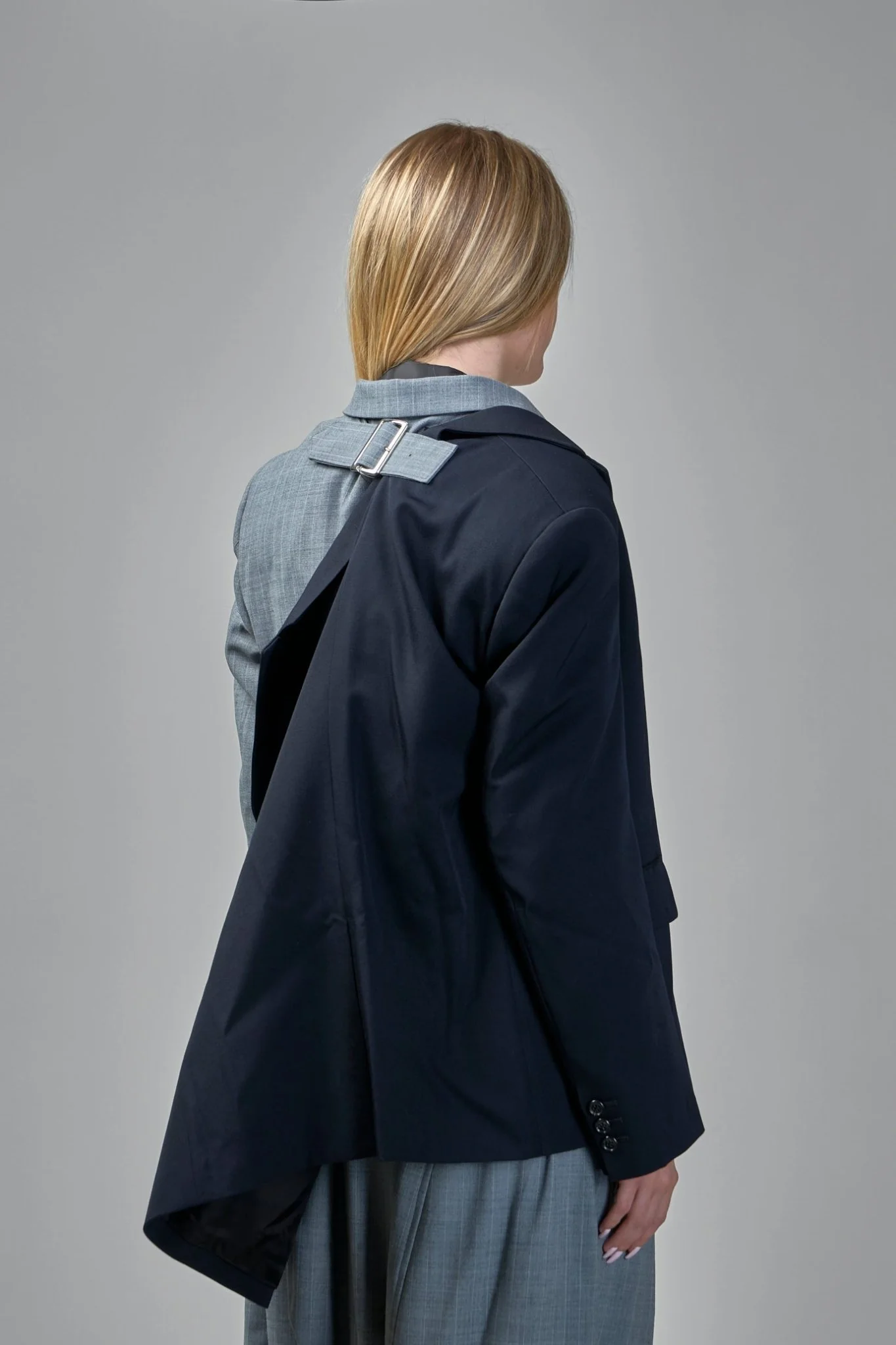 Asymmetric Two-Tone Blazer - Image 4