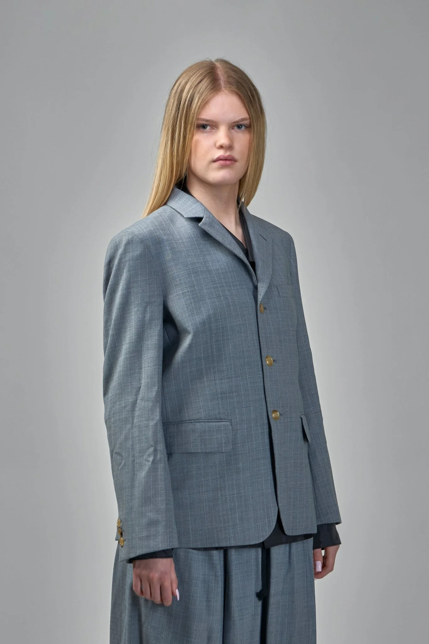 Asymmetric Two-Tone Blazer - Image 5