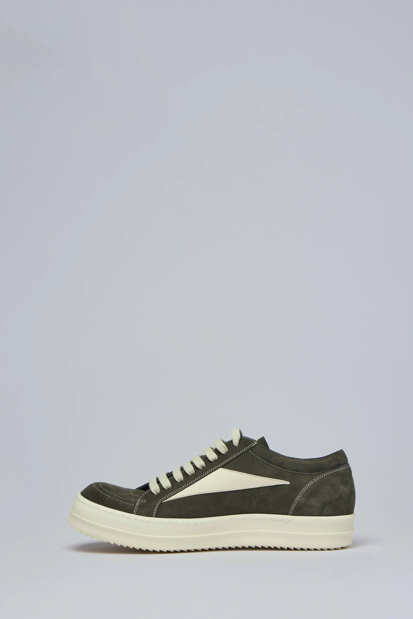 Suede Vintage Sneakers - Image 3