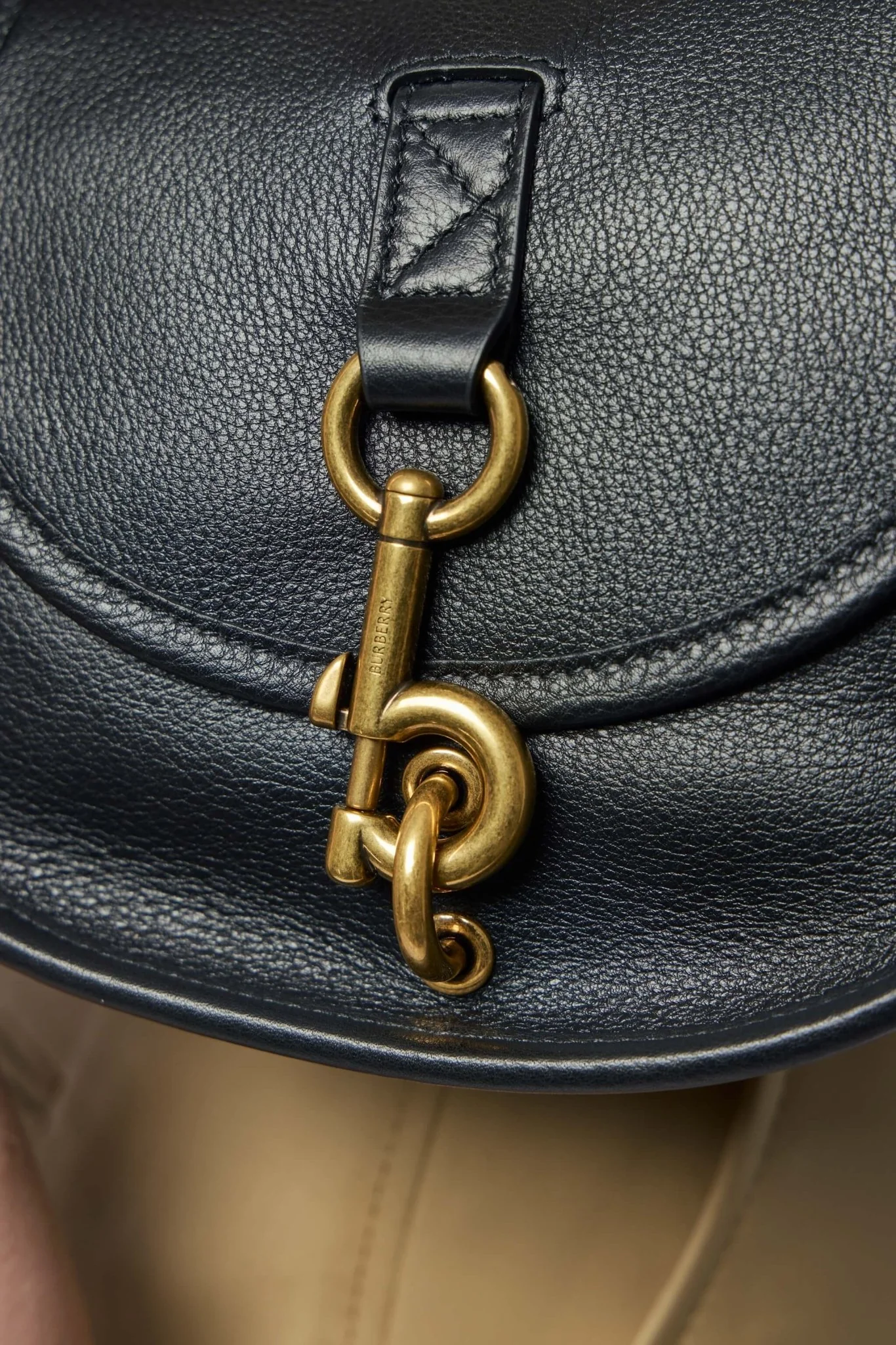 Mini B Clip Messenger Bag - Image 5
