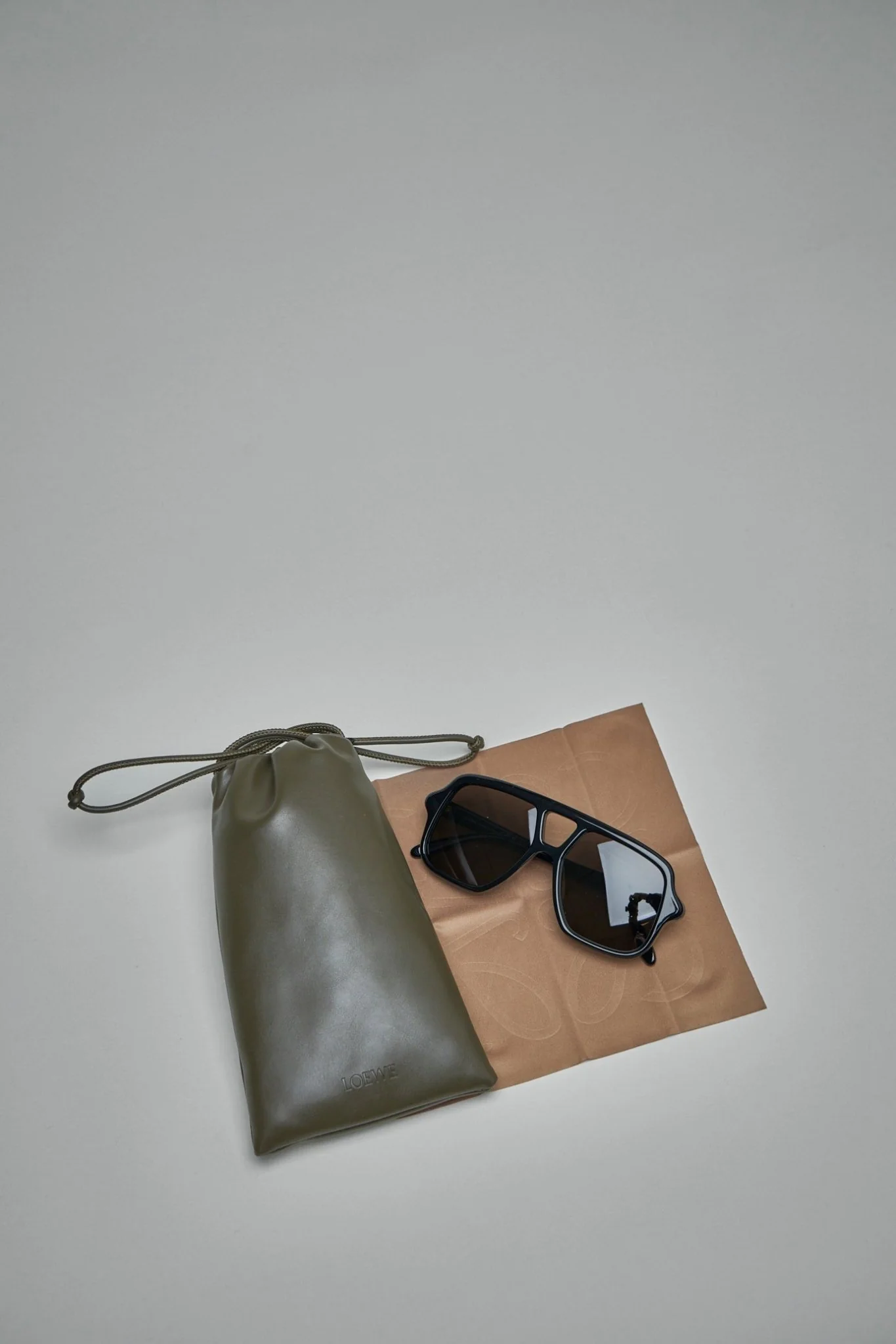 Slim Pilot Sunglasses - Image 6
