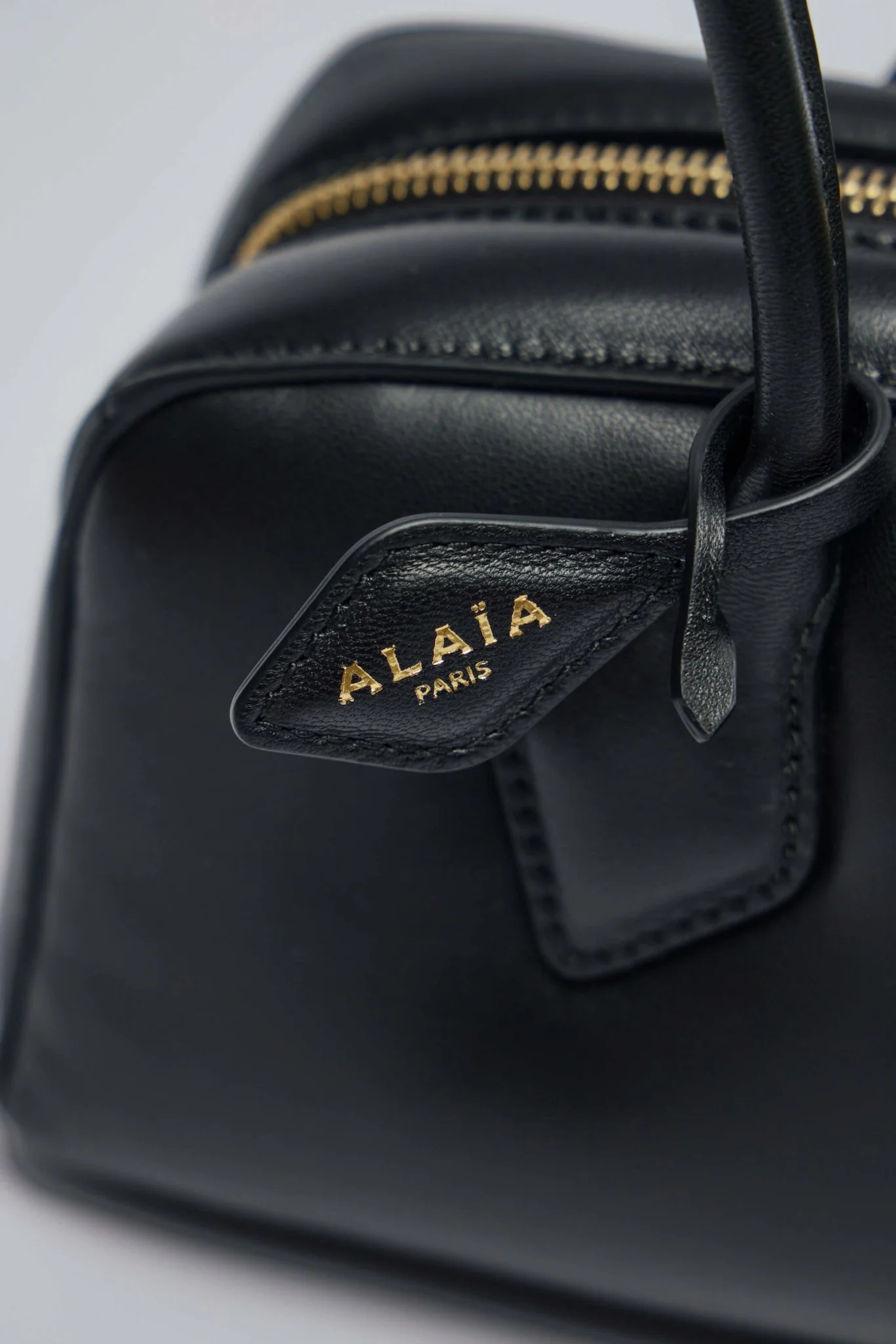 Le Teckel Medium Bag in Padded Leather - Image 5