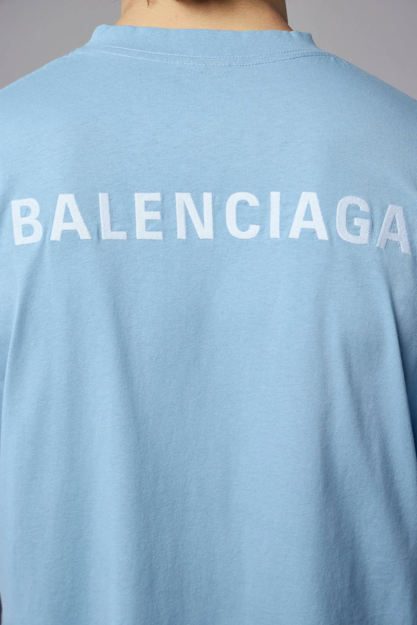 Medium Fit T-shirt - Image 6