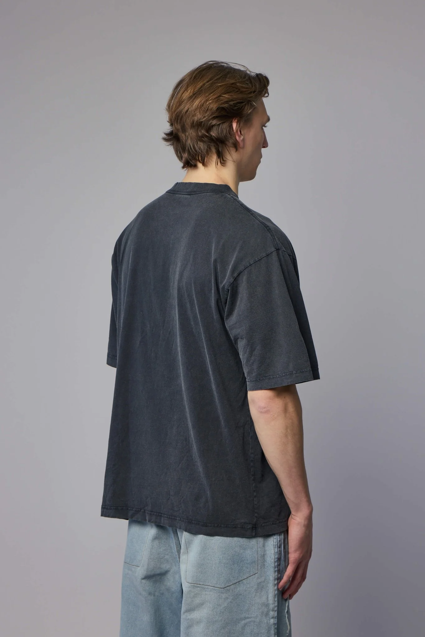 Medium Fit T-shirt - Image 5