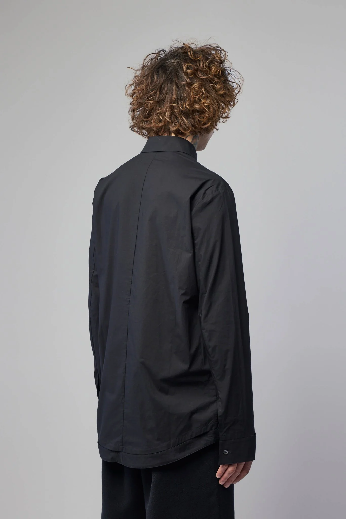 Mens Mid Fit Shirt With Hand-stitched Hem Border - Image 6