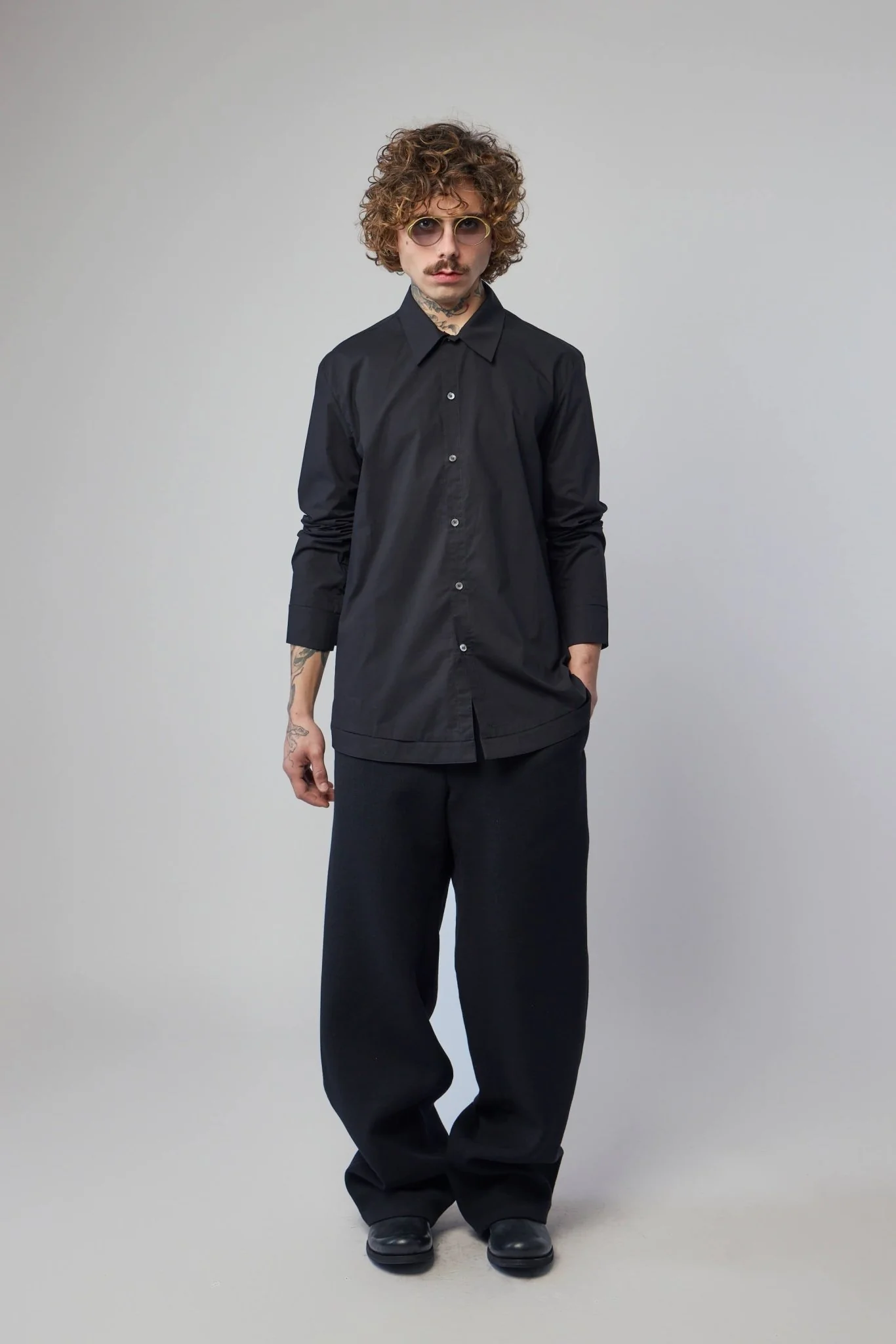 Mens Mid Fit Shirt With Hand-stitched Hem Border - Image 7