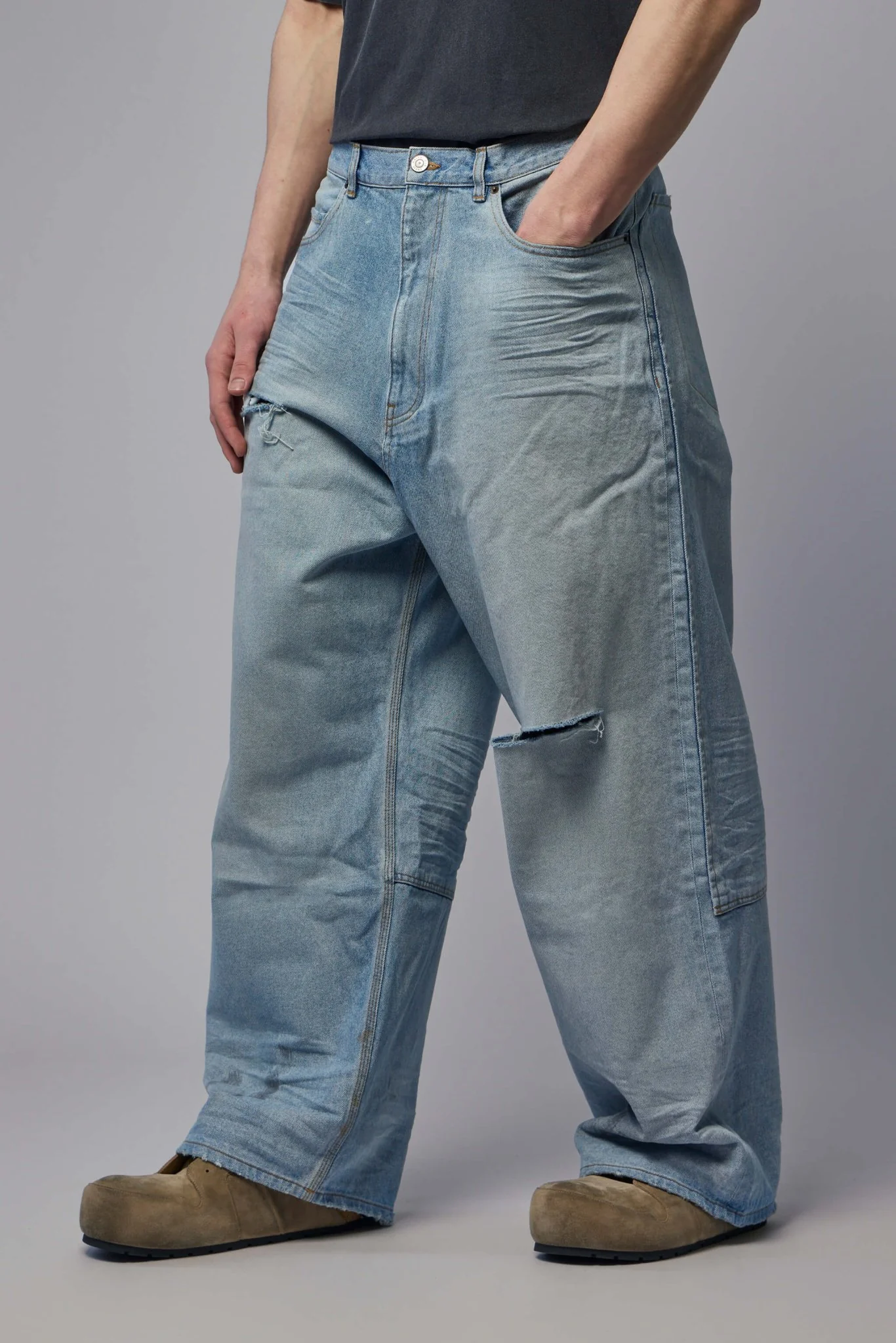 Minimal Baggy Pants - Image 3