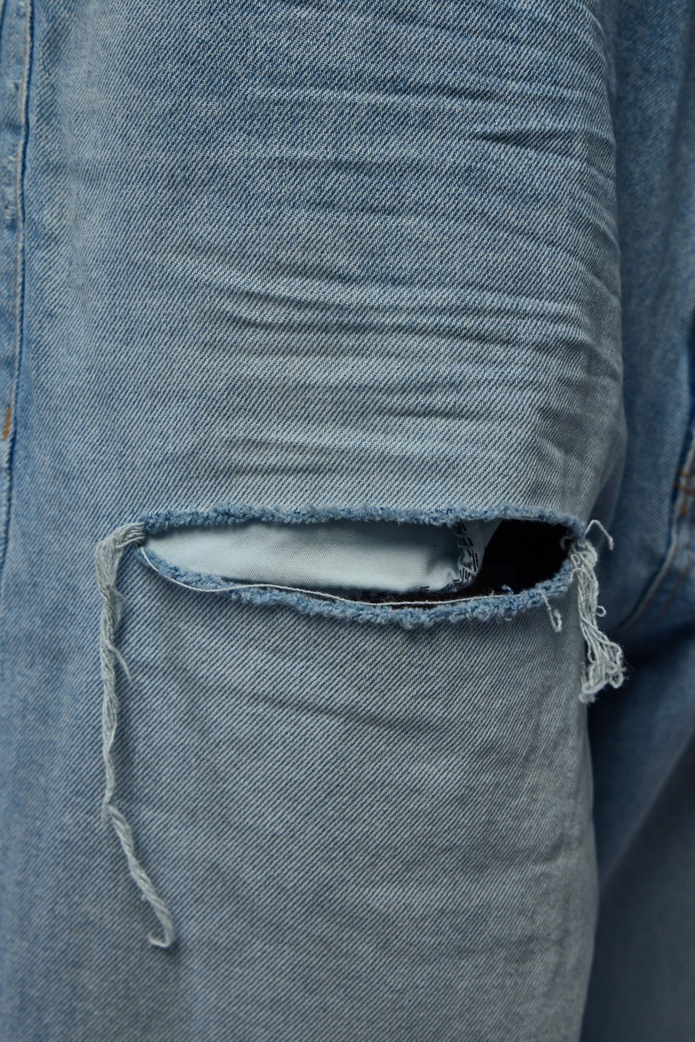 Minimal Baggy Pants - Image 4