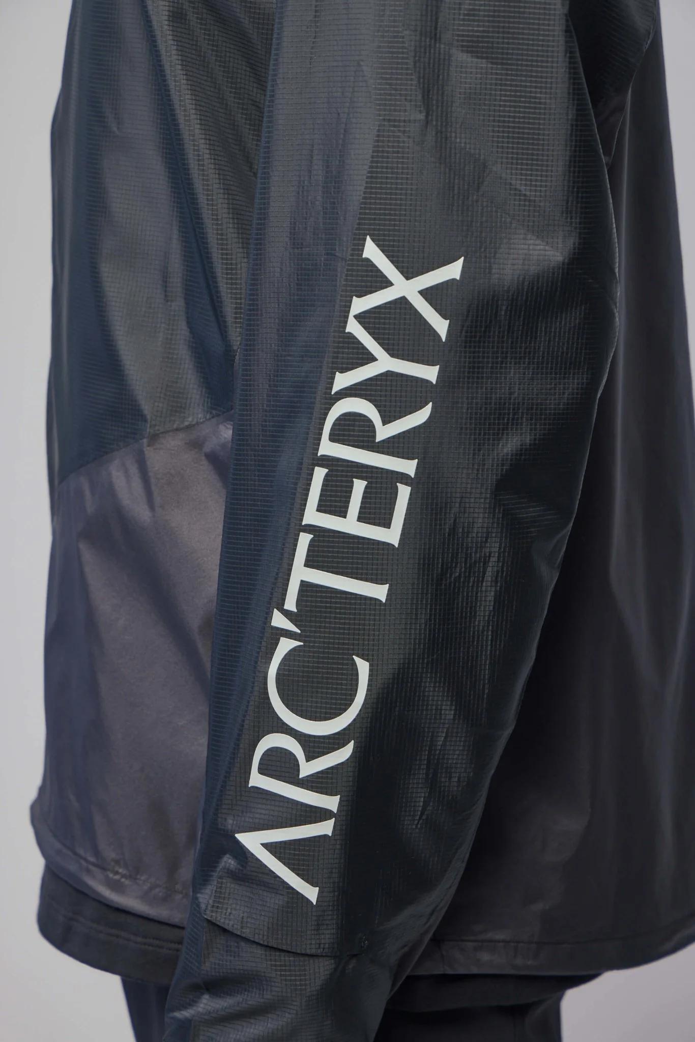 Norvan Windshell Hoody - Image 3