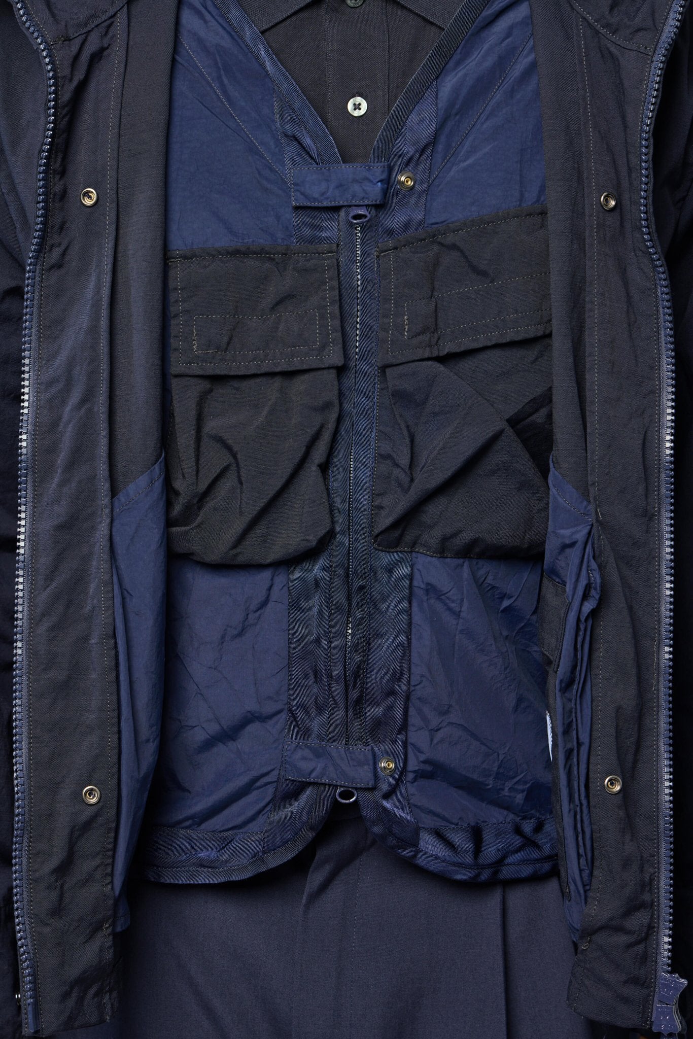 Twill Hooded Lens Jacket - Image 5