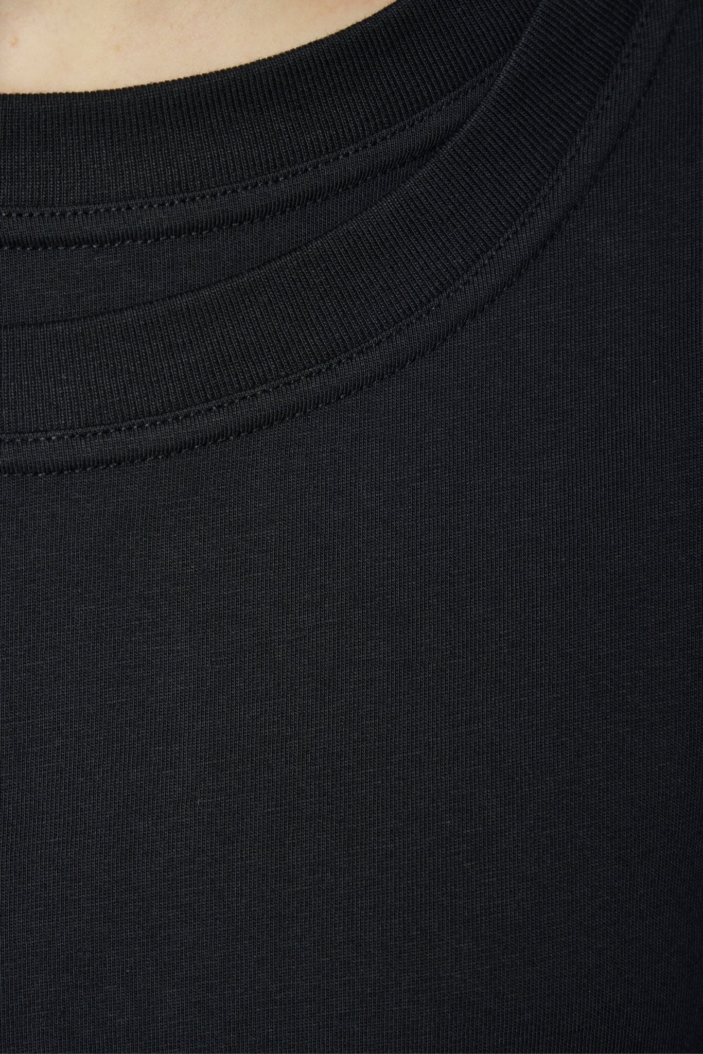 Oversized Double Collar T-shirt - Image 4