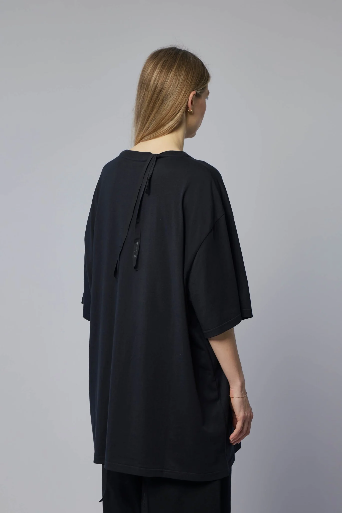 Oversized Double Collar T-shirt - Image 5