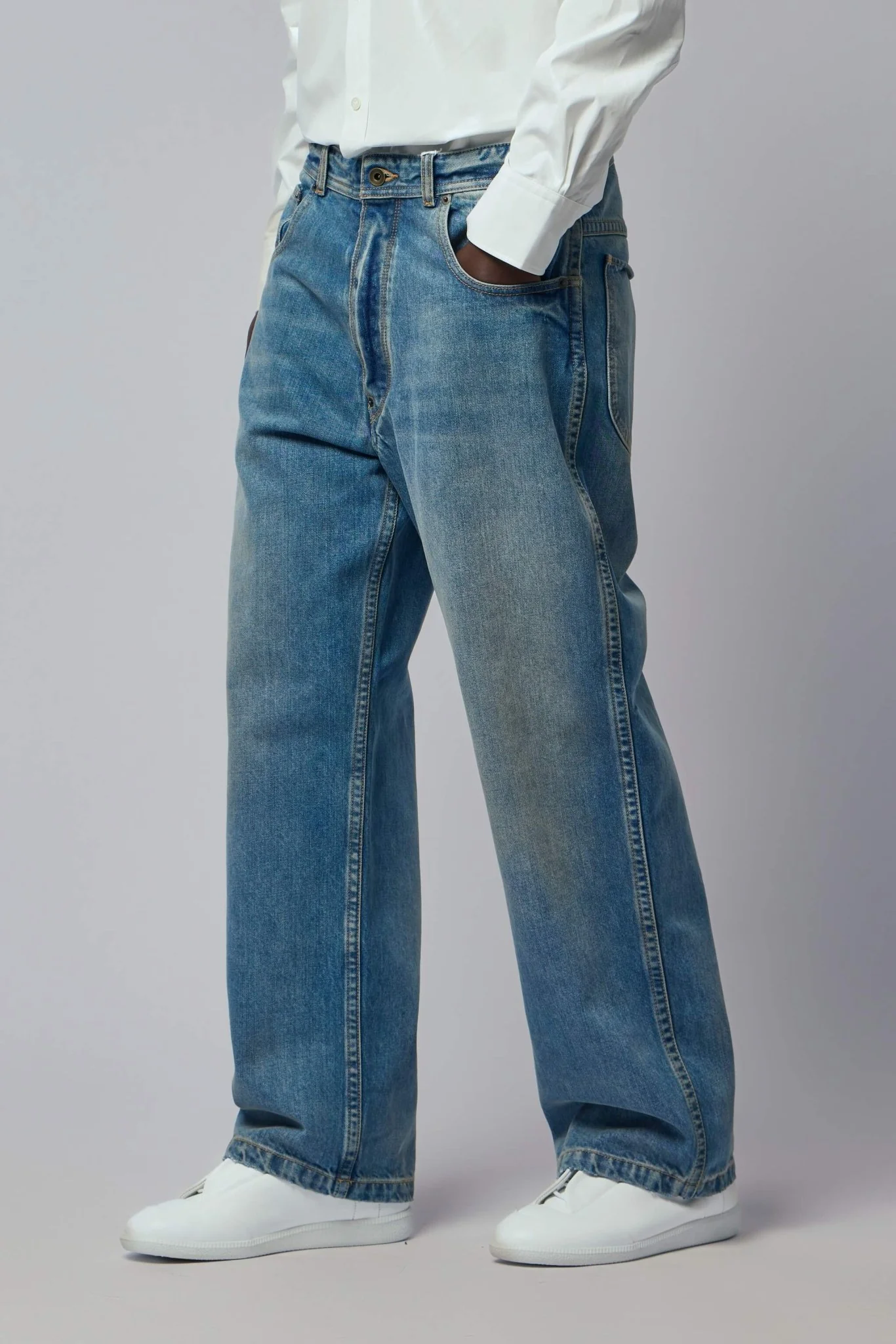 Straight Leg Cropped Jeans - Image 3