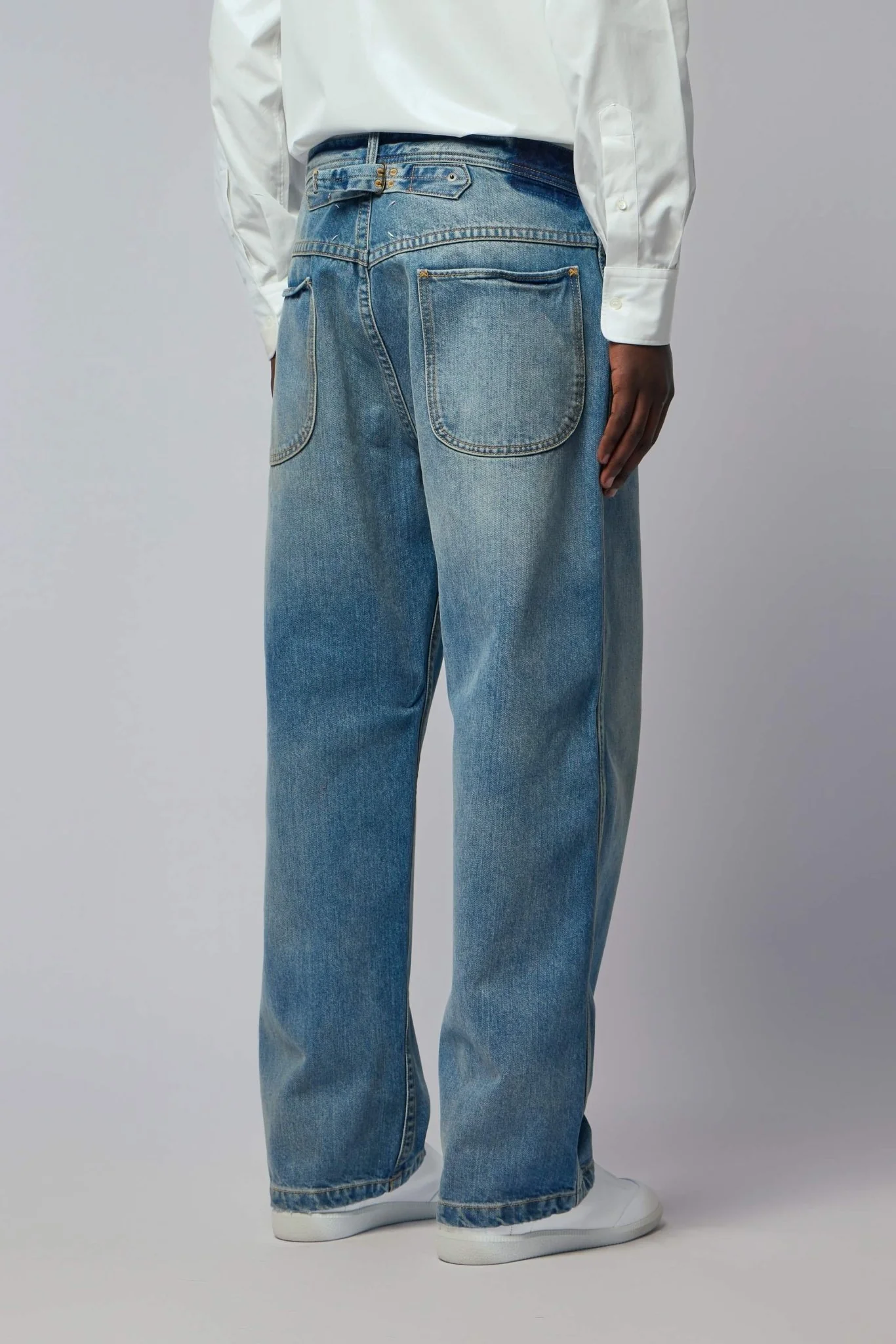 Straight Leg Cropped Jeans - Image 4