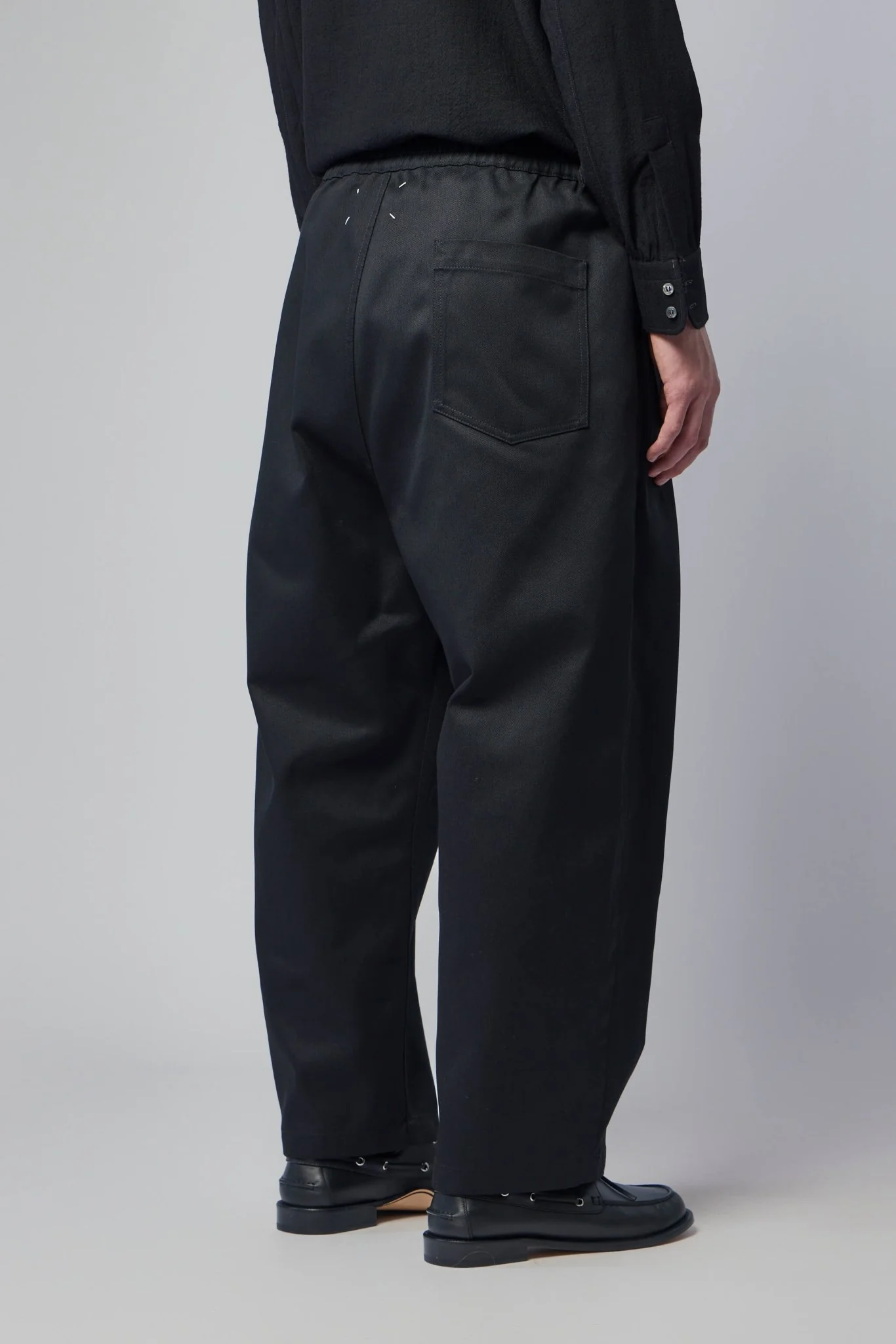 Pleated Wide-leg Pants - Image 5