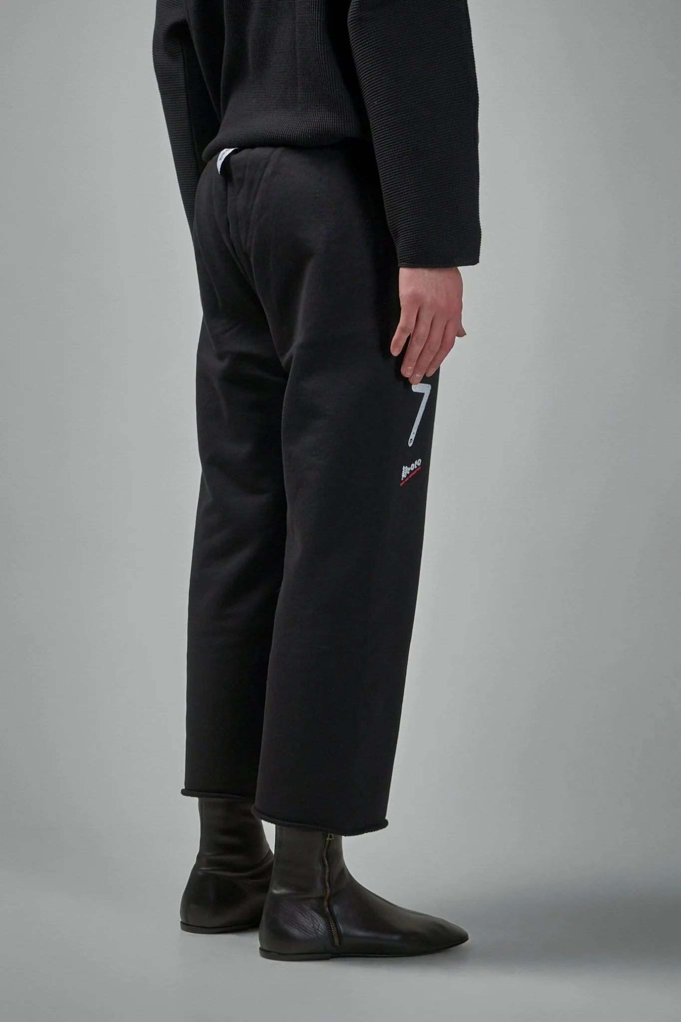 Cropped Sweatpants - Image 8