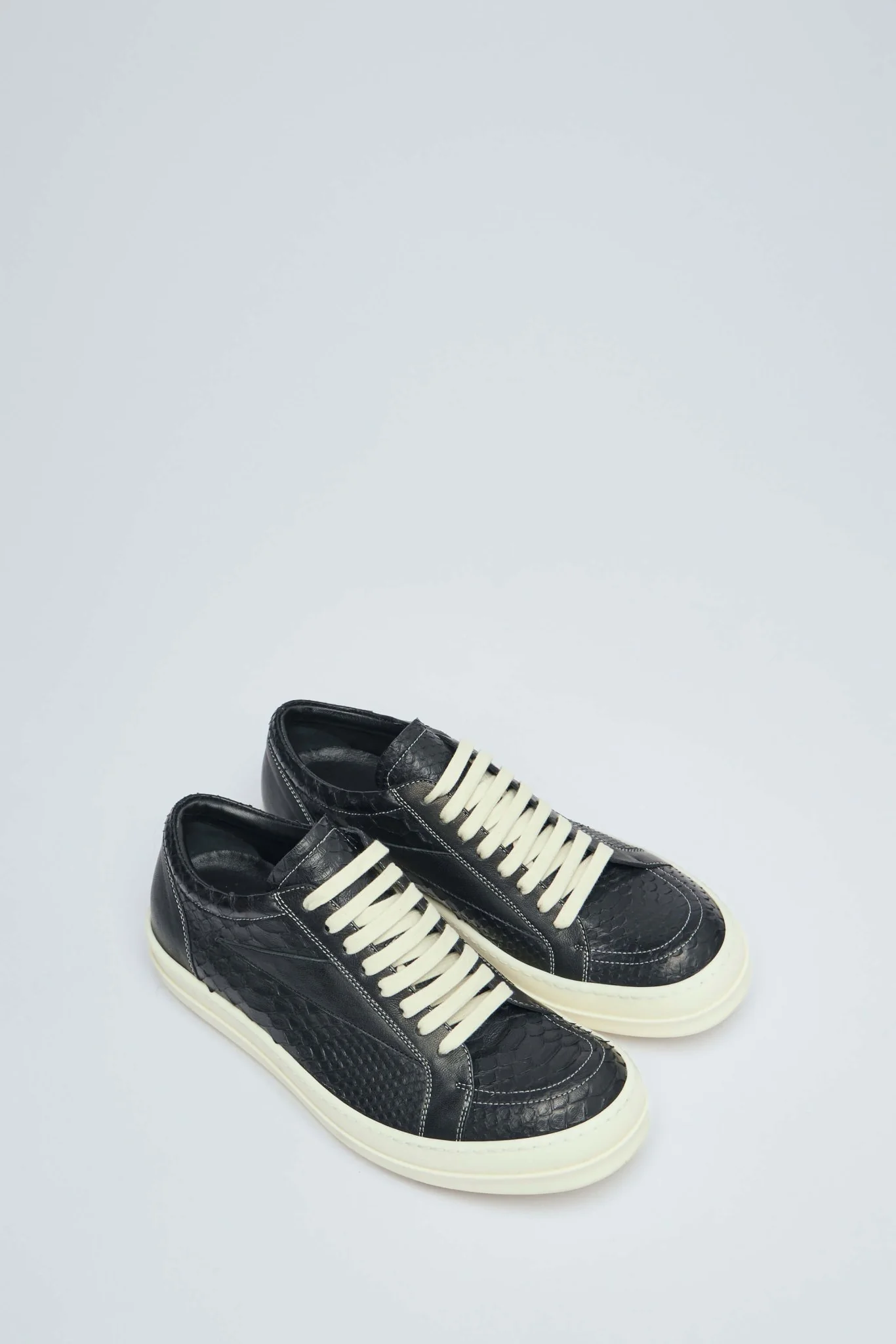 Vintage Sneaks - Image 2