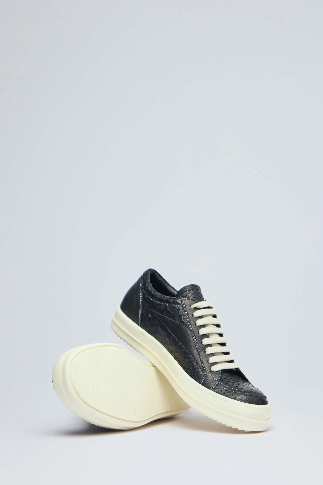 Vintage Sneaks - Image 5