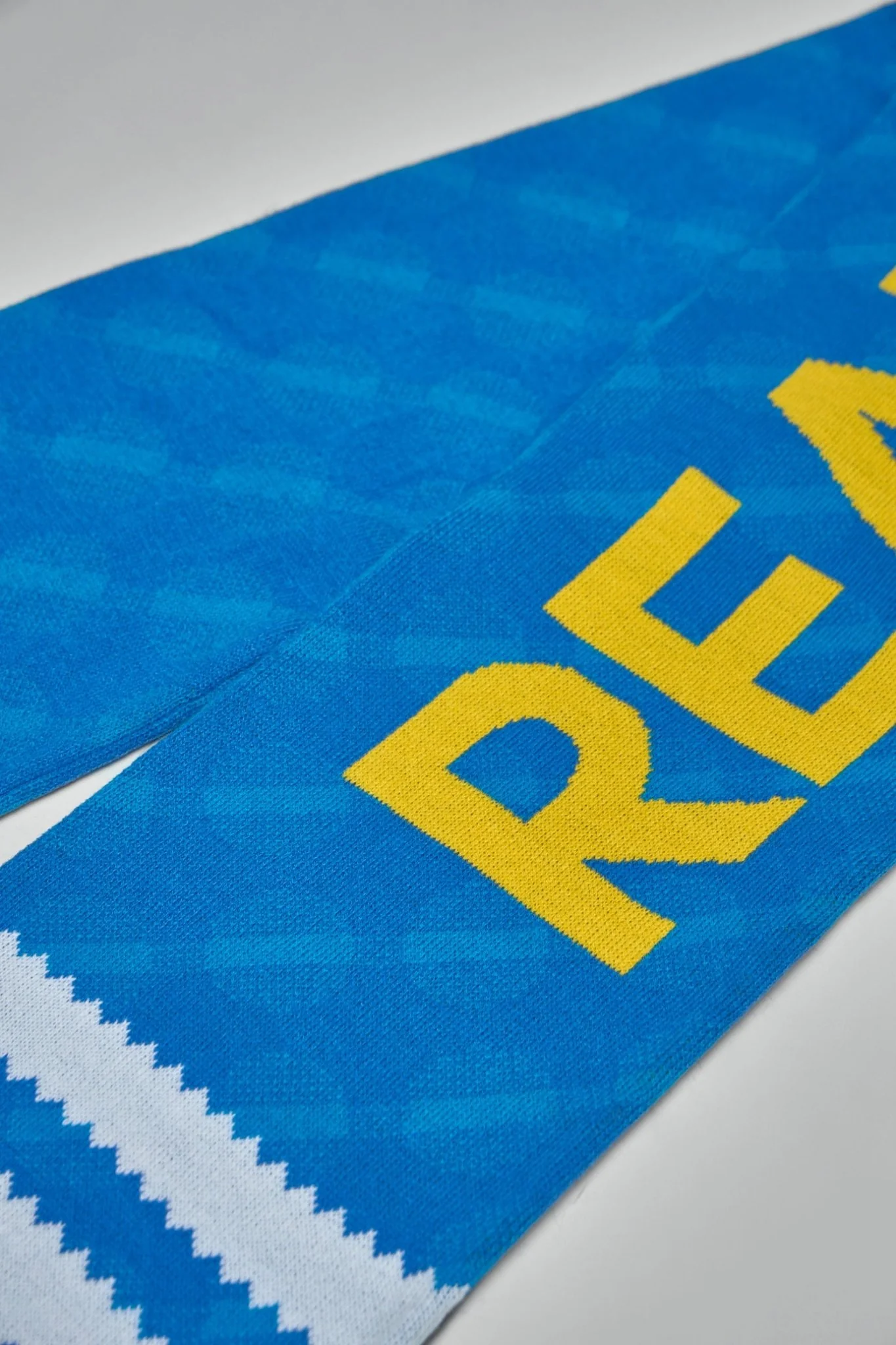 Real Madrid Third Scarf - Image 4
