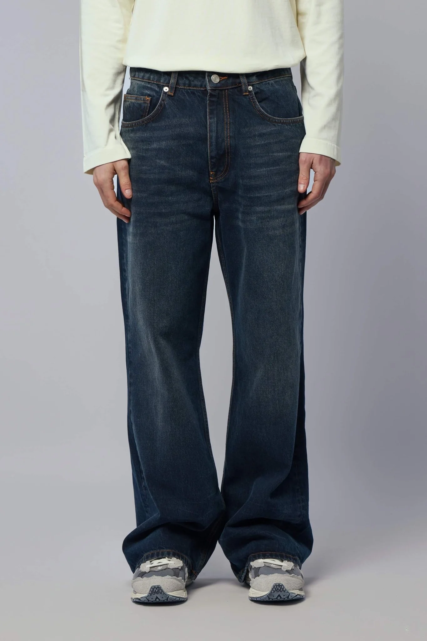 Relaxed Fit Jeans - Image 2