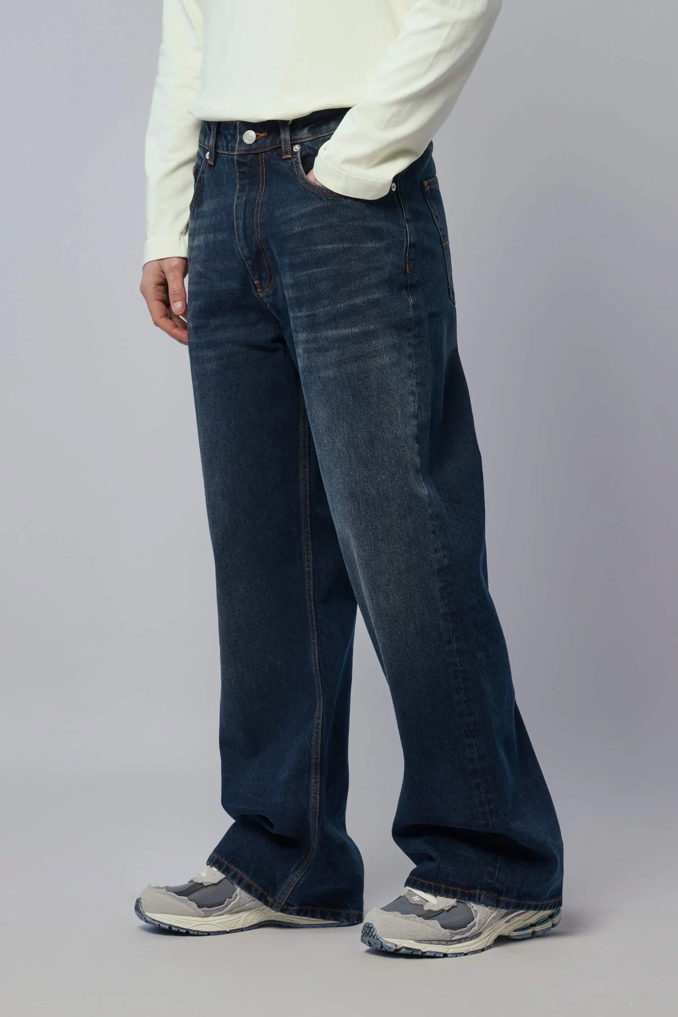 Relaxed Fit Jeans - Image 3